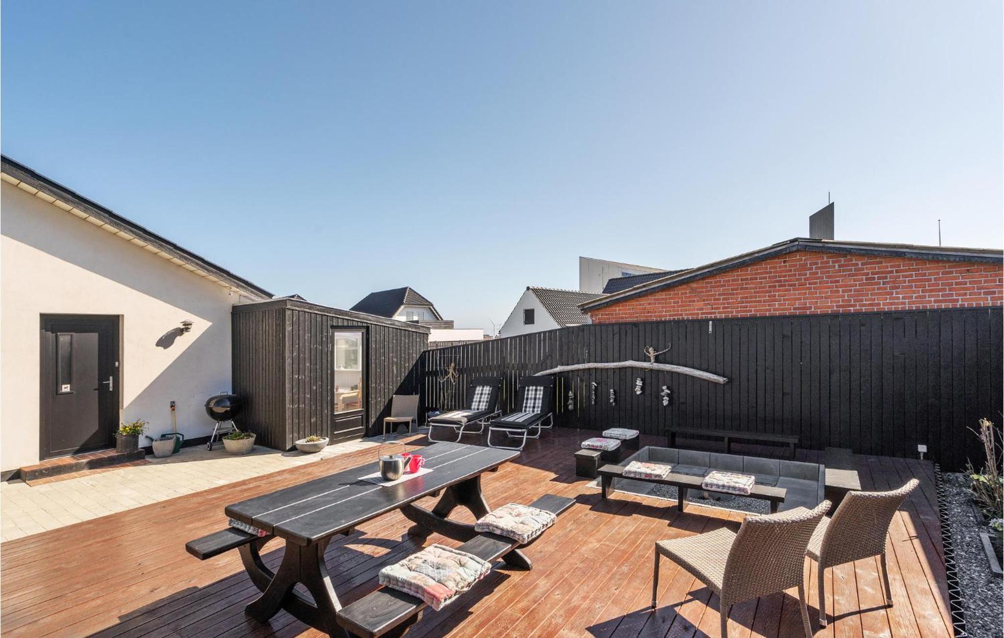 Stunning Home In Thyborøn With Wifi