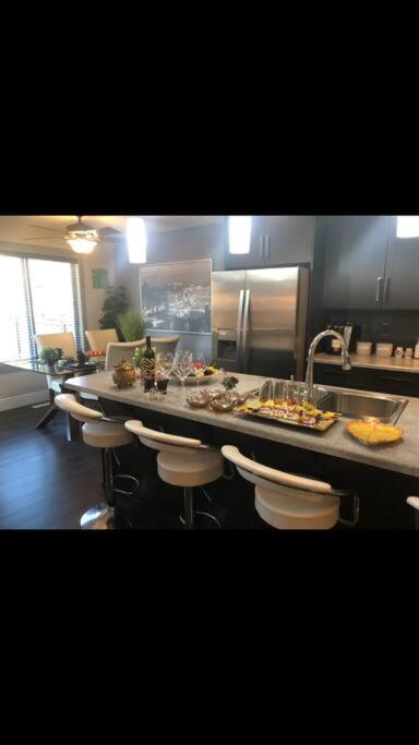 Cozy and beautiful 3 bedroom house close to lake