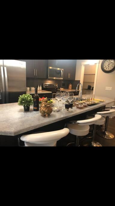 Cozy and beautiful 3 bedroom house close to lake