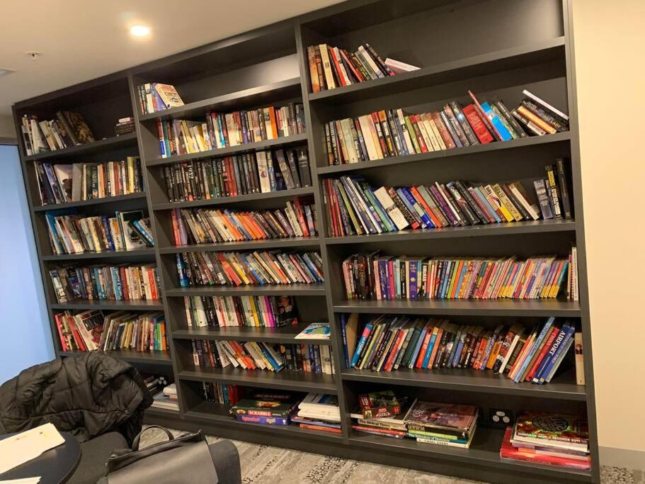 Brisbane Vacations - LvL29 Rooftop Pool Carpark Netflix by Stylish Stays - Property Image 11