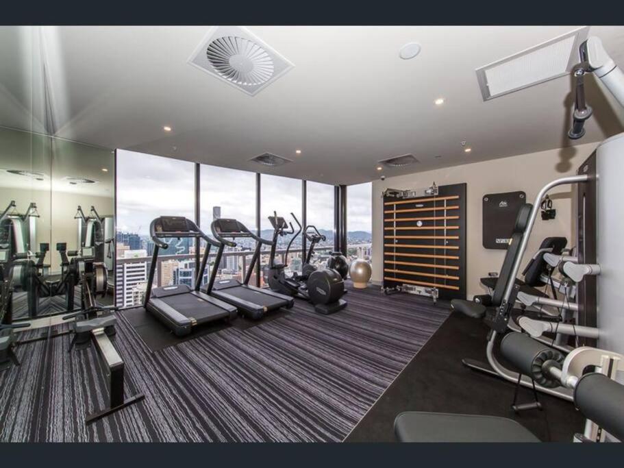 Brisbane Vacations - LvL29 Rooftop Pool Carpark Netflix by Stylish Stays - Property Image 10