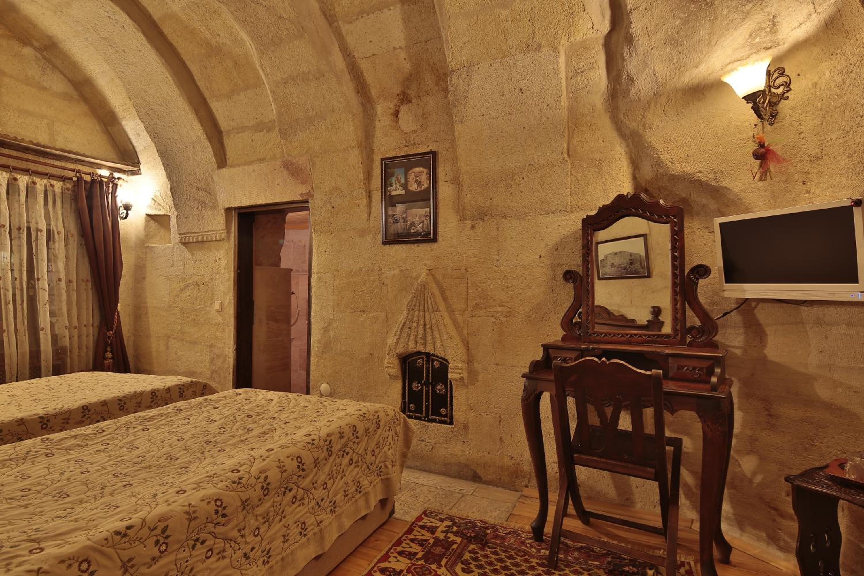 Travel Inn Cave Hotel - Image 26