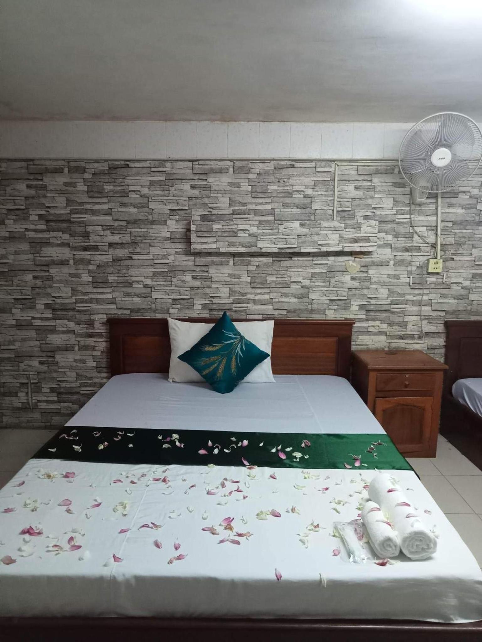 White River guesthouse view 2
