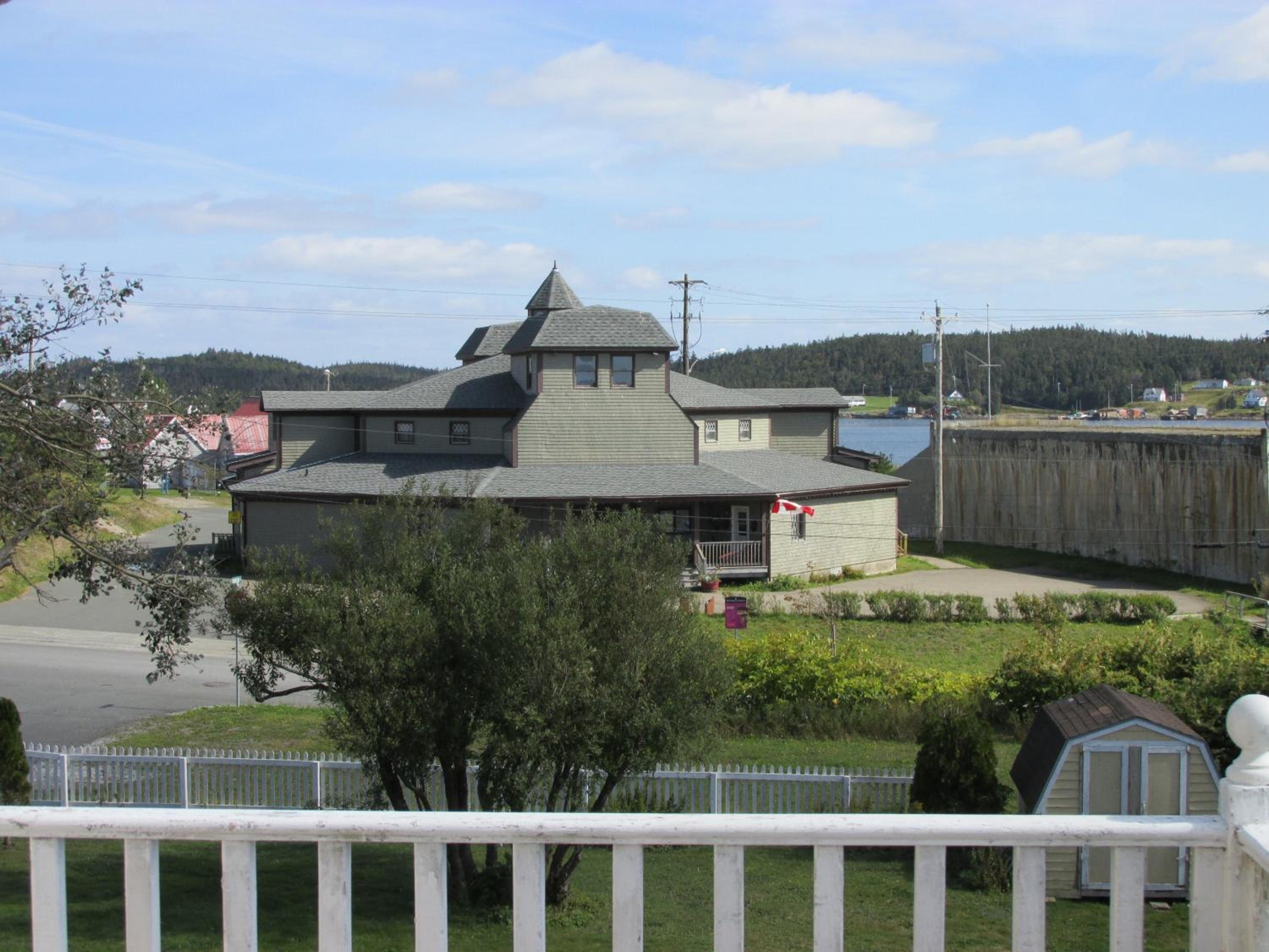 Louisbourg Harbour Inn