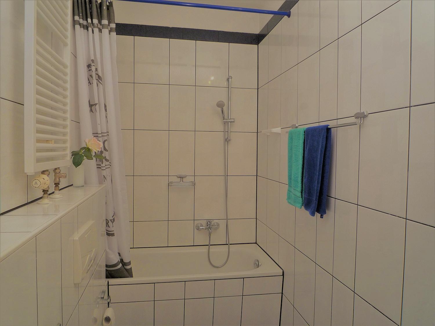 Villa-Emmy-App-01