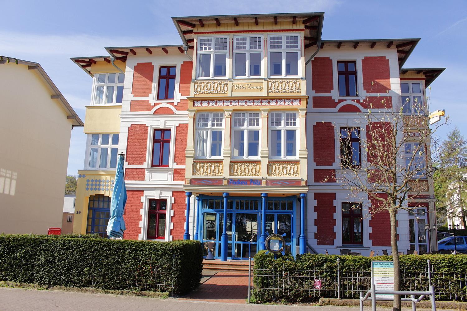 Villa-Emmy-App-01