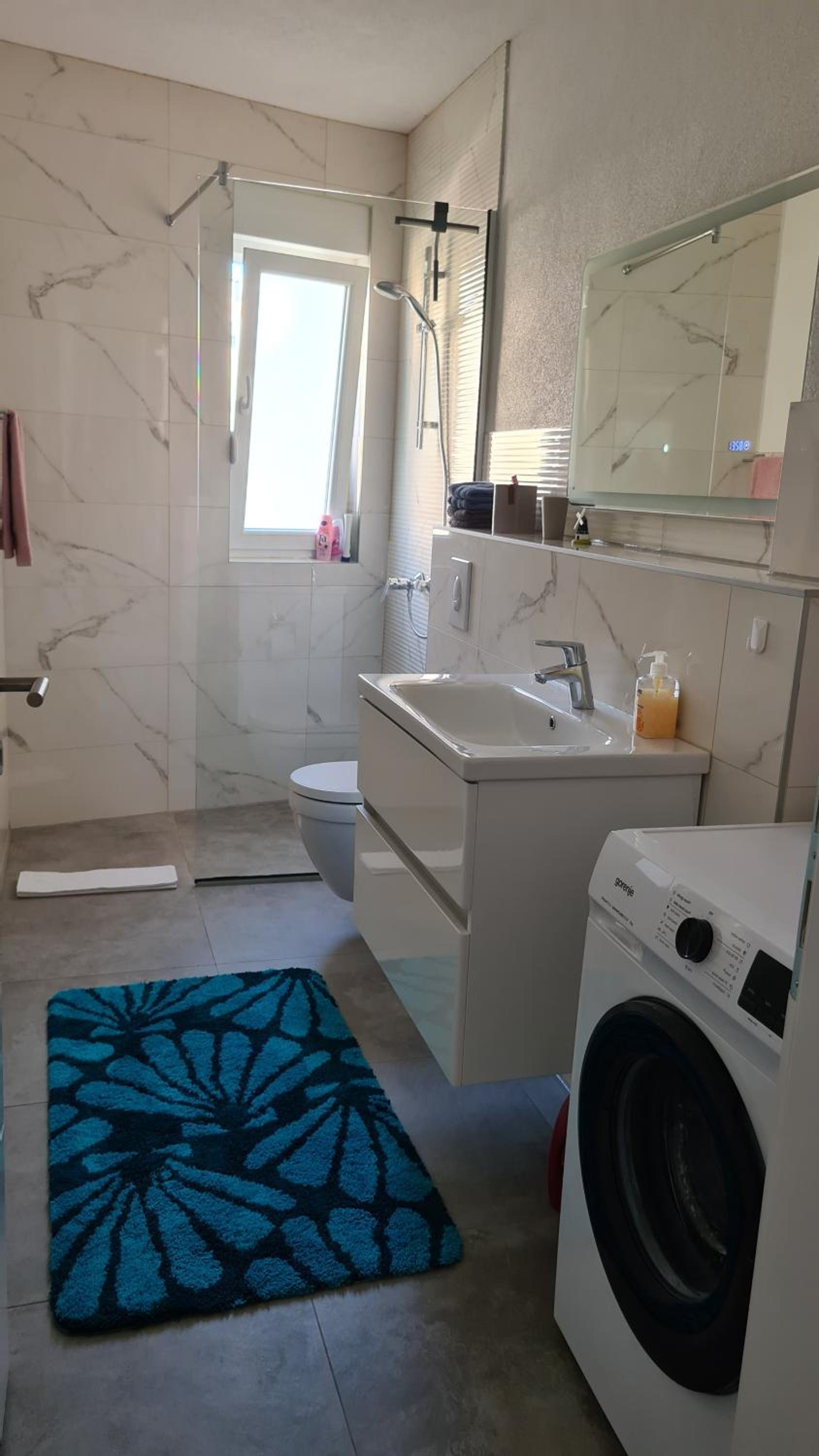 Apartment Merry Harmony Heights - Balcony & Free Garage & Parking