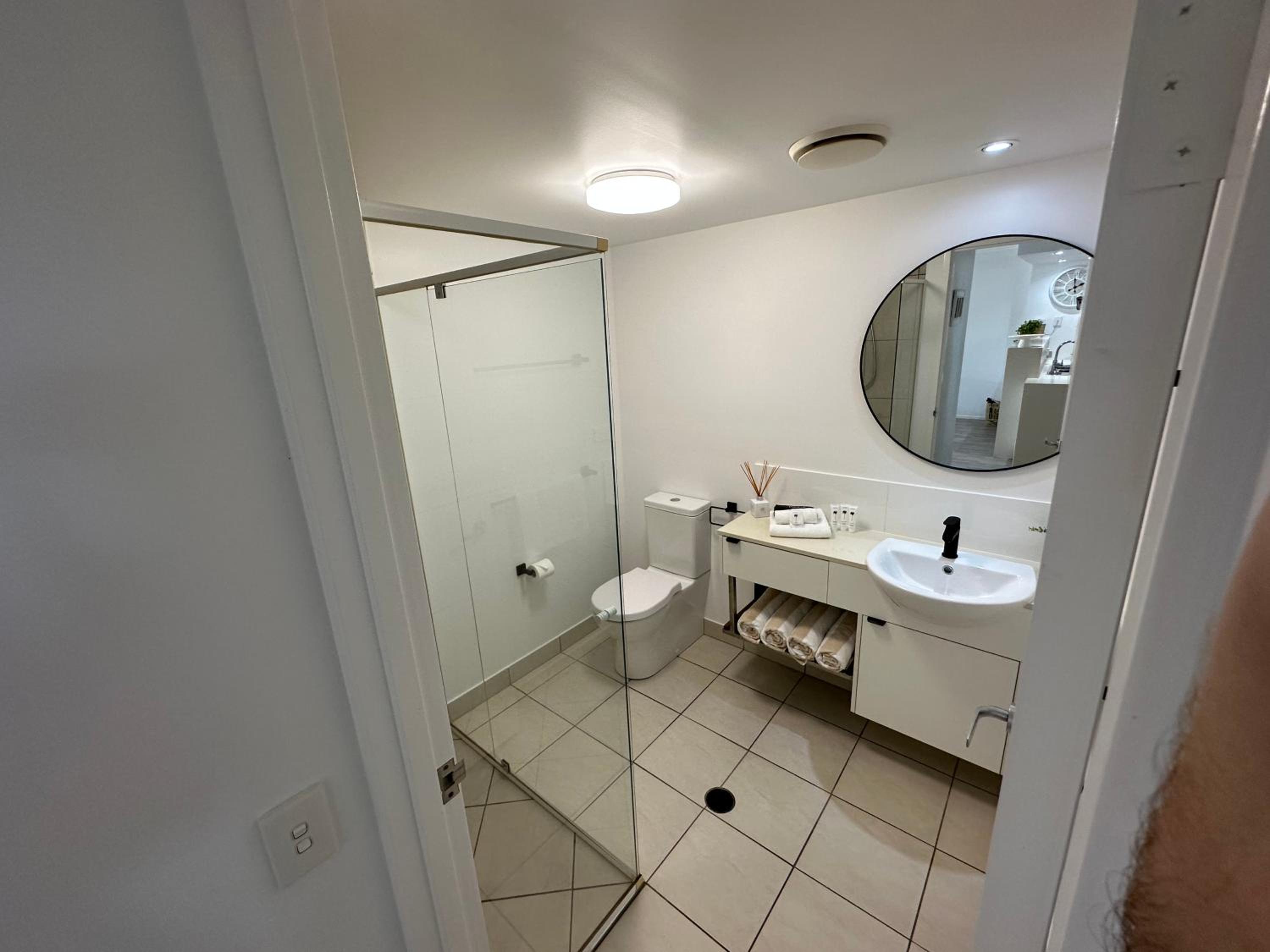 Bargara Oceanfront Luxury Grd Flr Apartment