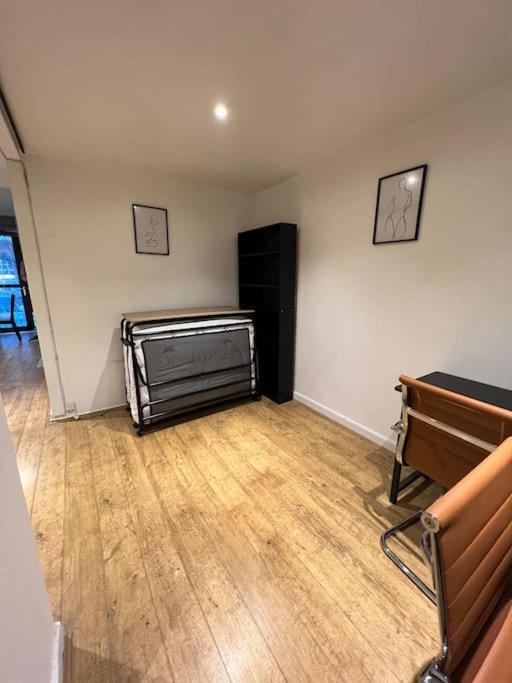 2Bed Stratford Apt with Easy Access to Central London, O2, ExCel, Parking Nearby