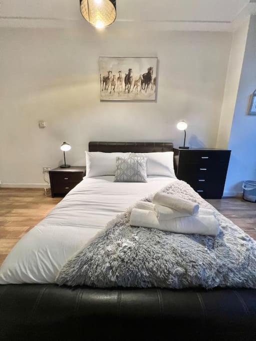 2Bed Stratford Apt with Easy Access to Central London, O2, ExCel, Parking Nearby