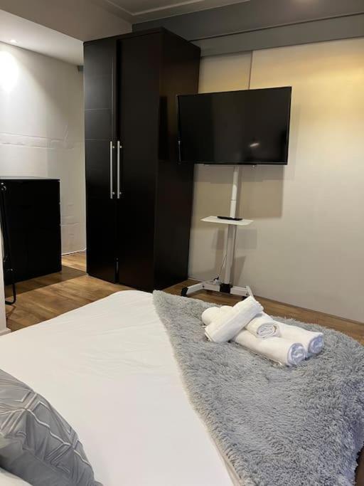2Bed Stratford Apt with Easy Access to Central London, O2, ExCel, Parking Nearby