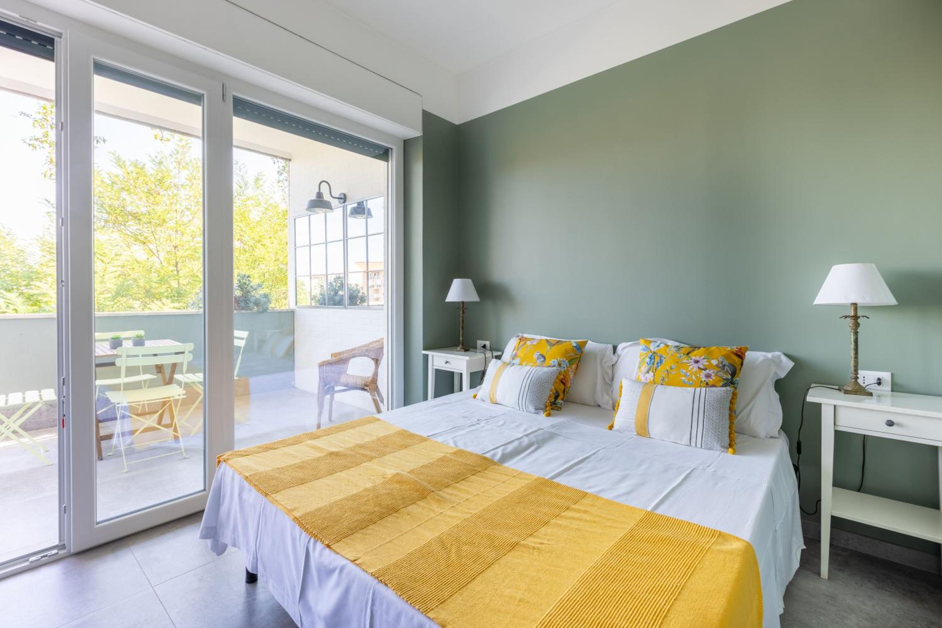 Delmirani's Book Apartments - Vatican View
