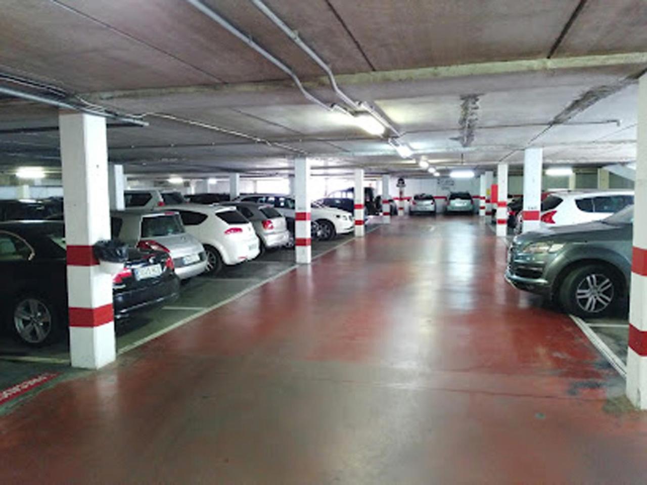 Apartamentos San Salvador Parking Gratis AT-BA-00338