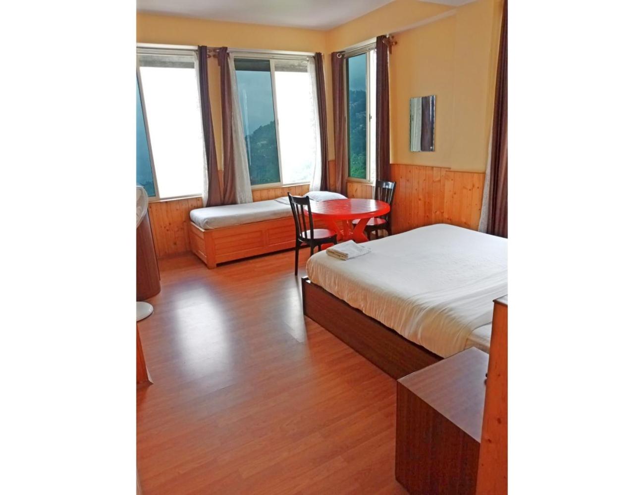Photo 8