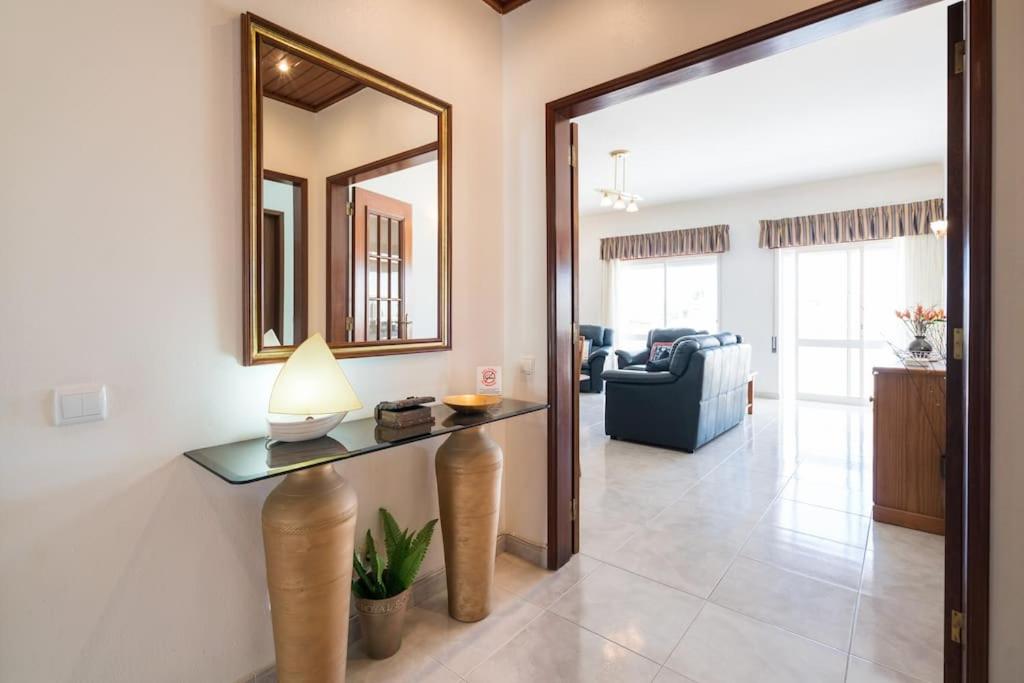 Maray Apartment near Porto de Mós and Praia Dona Ana