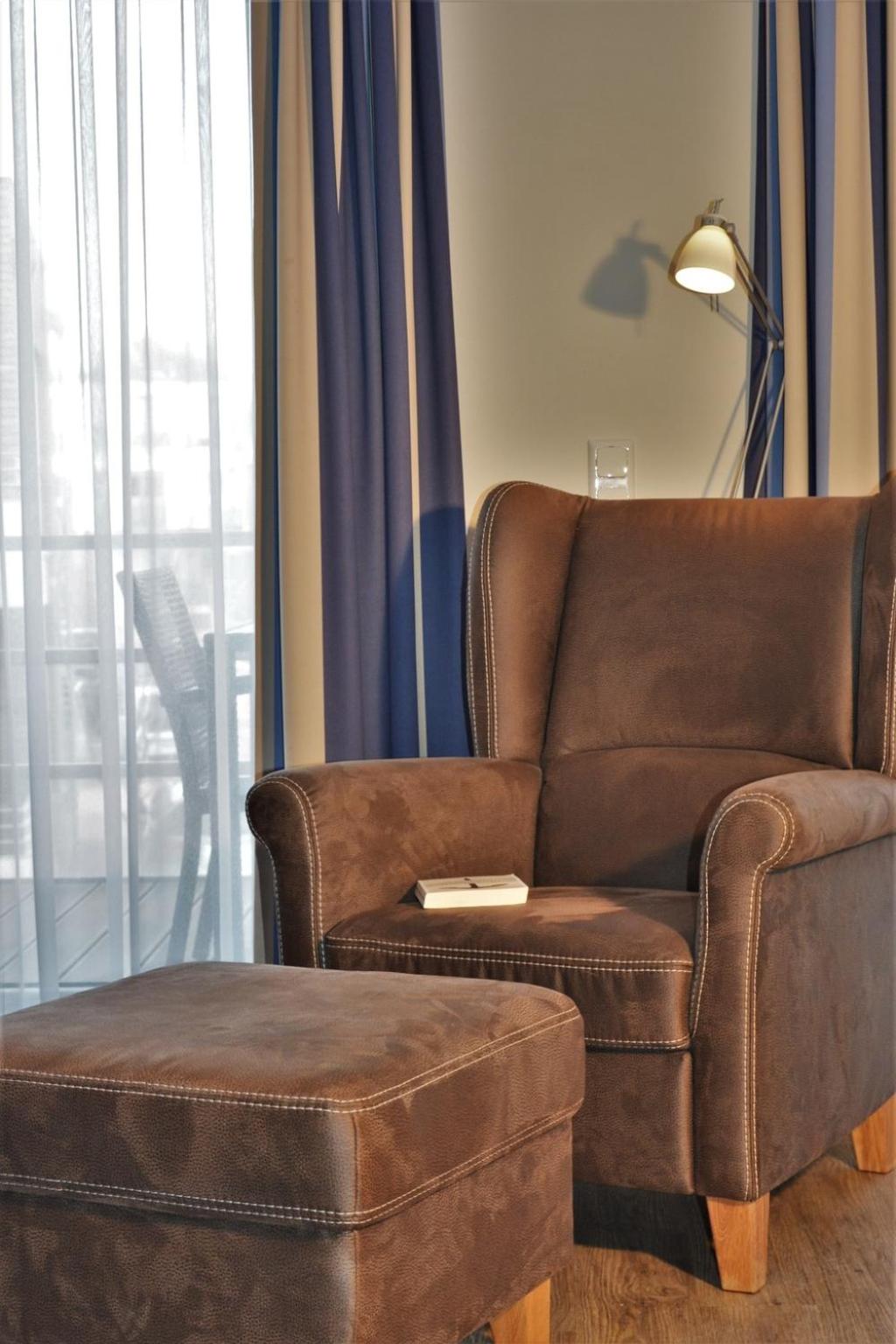 Apartment 7 -