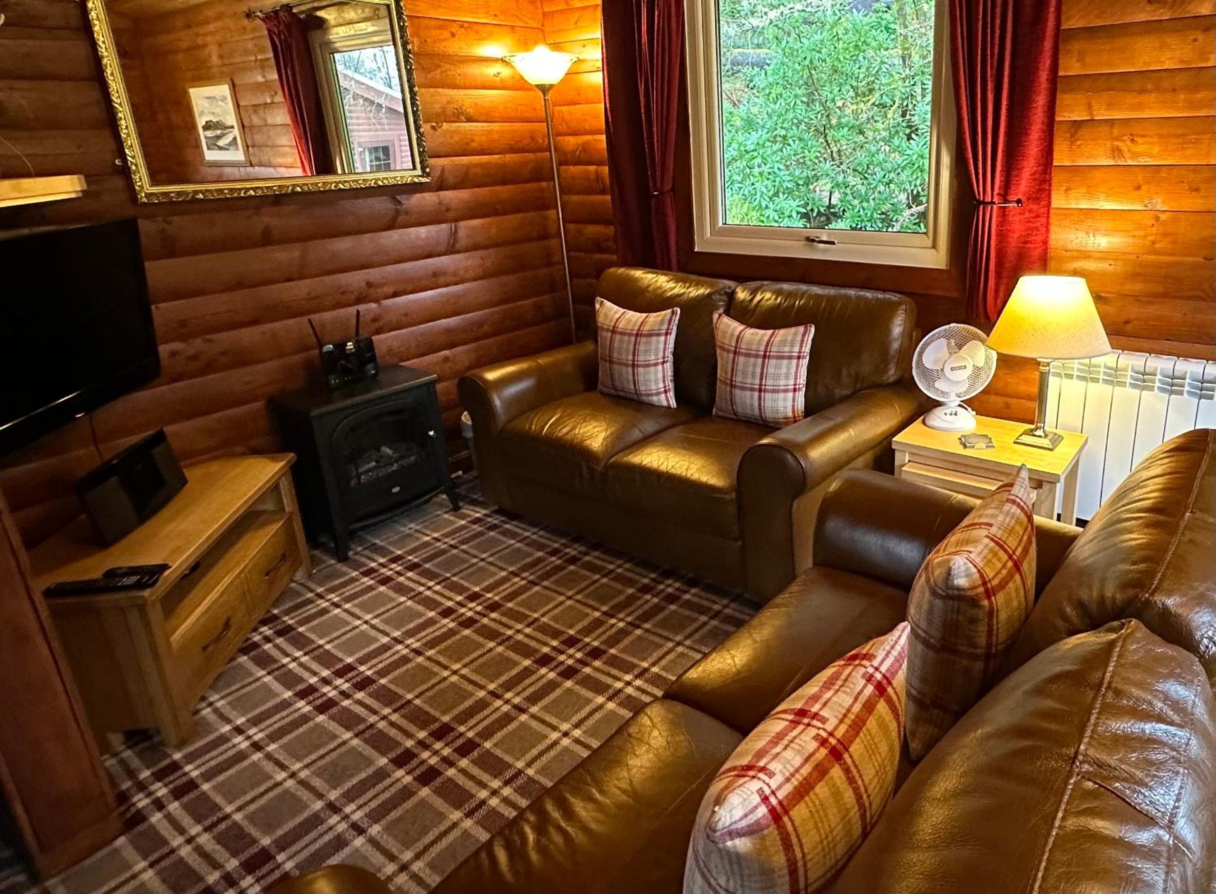 Pucks Glen Lodges - Cosy Lodges in a Woodland Setting