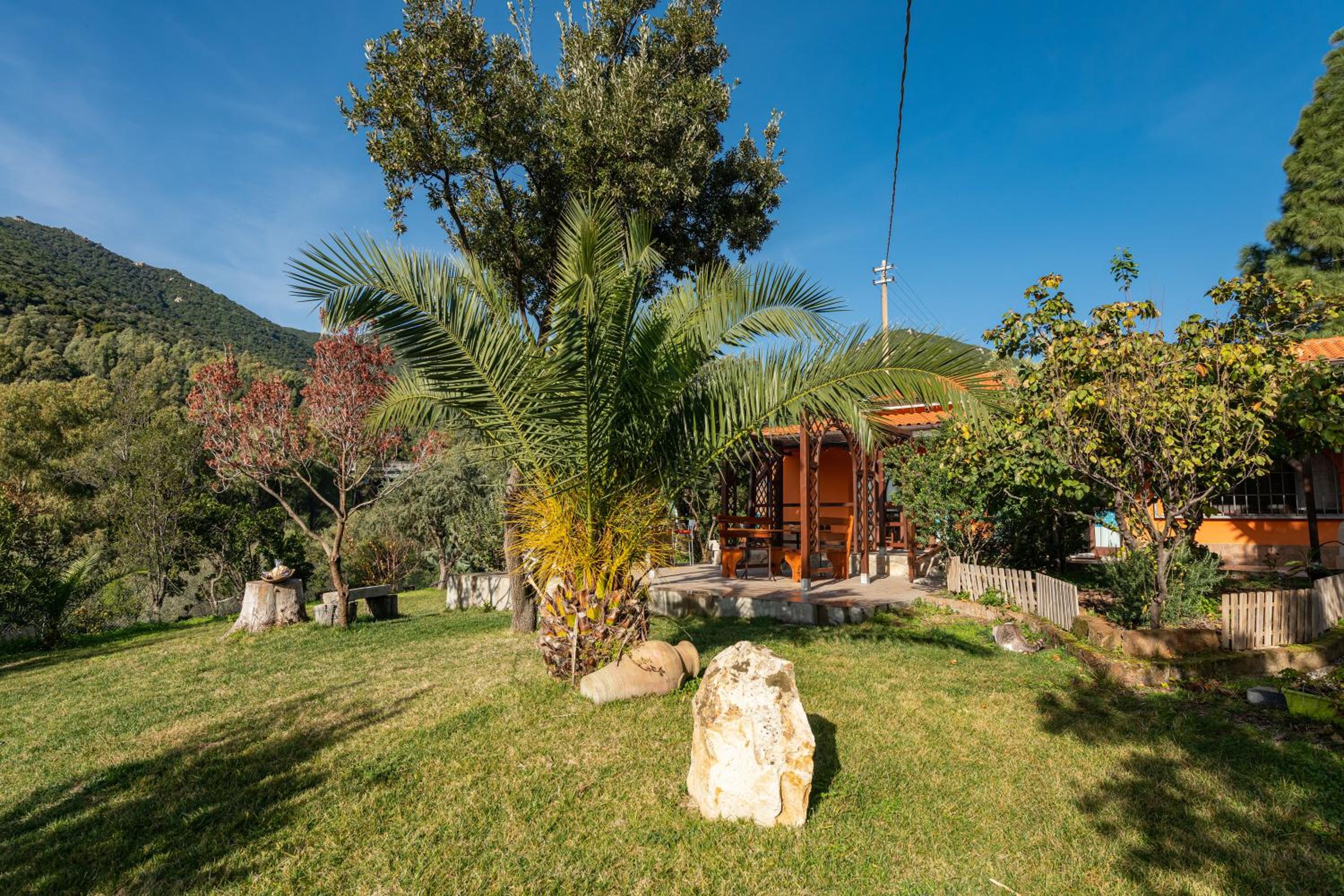 Villa Sureu view 3