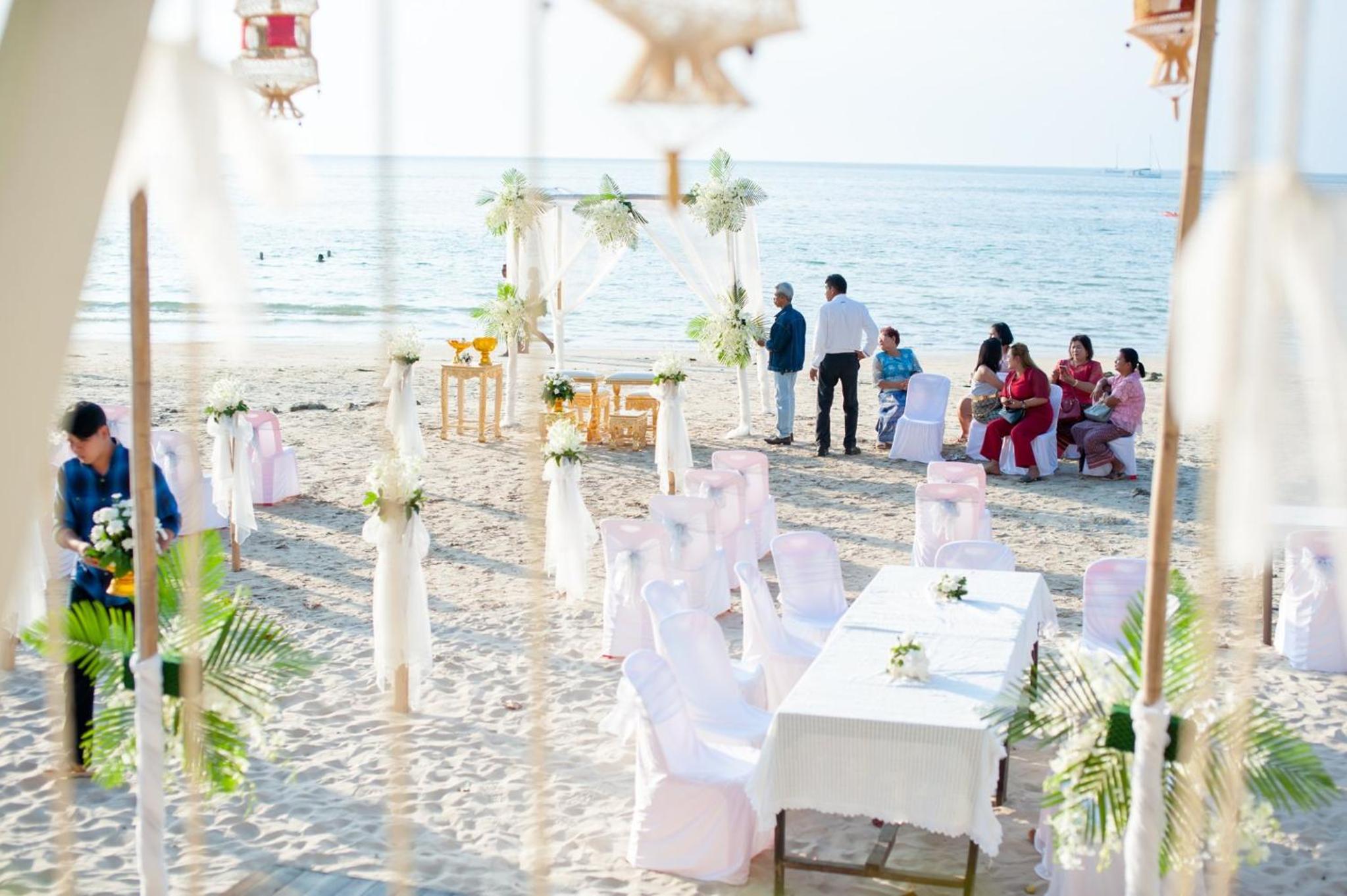 Banana Beach Resort