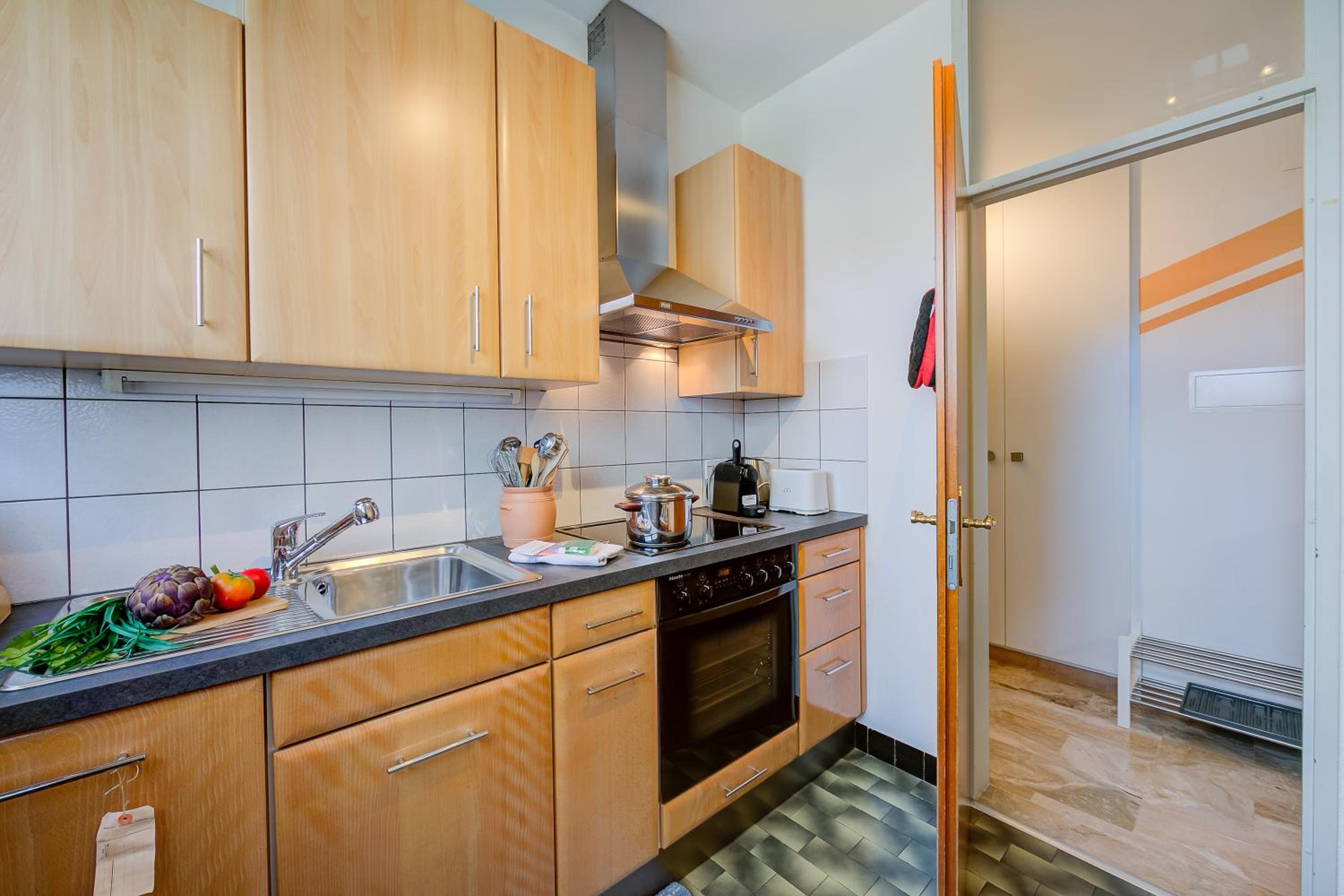 Top Of The Spots - Happy Rentals