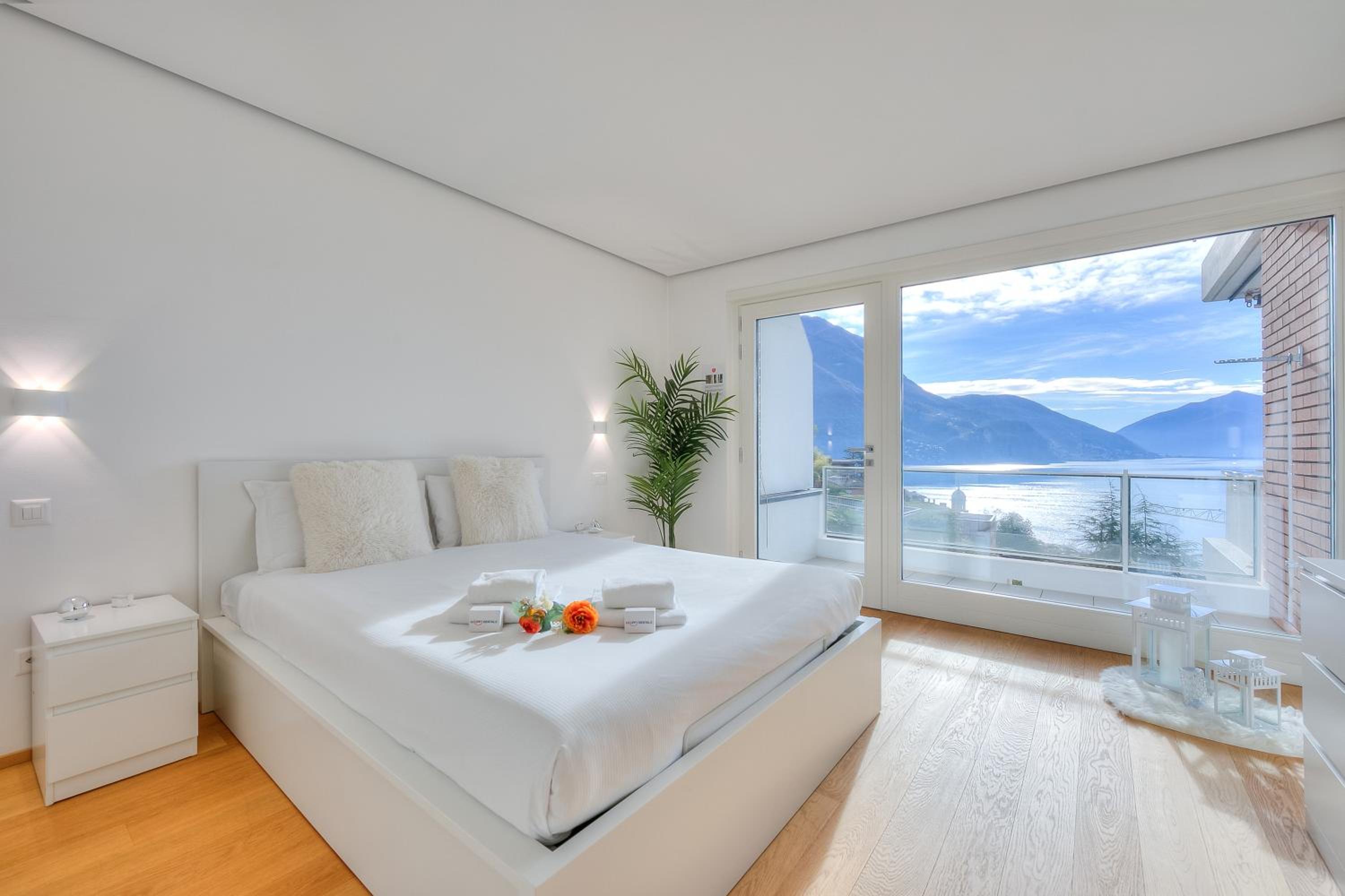 Honeymoon with Stunning View - Happy Rentals