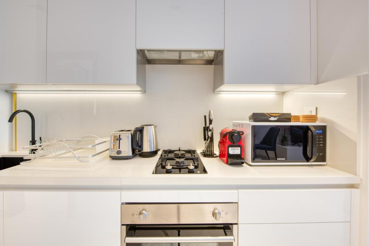 Maison Privee - Luxury, Spacious, Modern Near Burj Khalifa and Dubai Canal