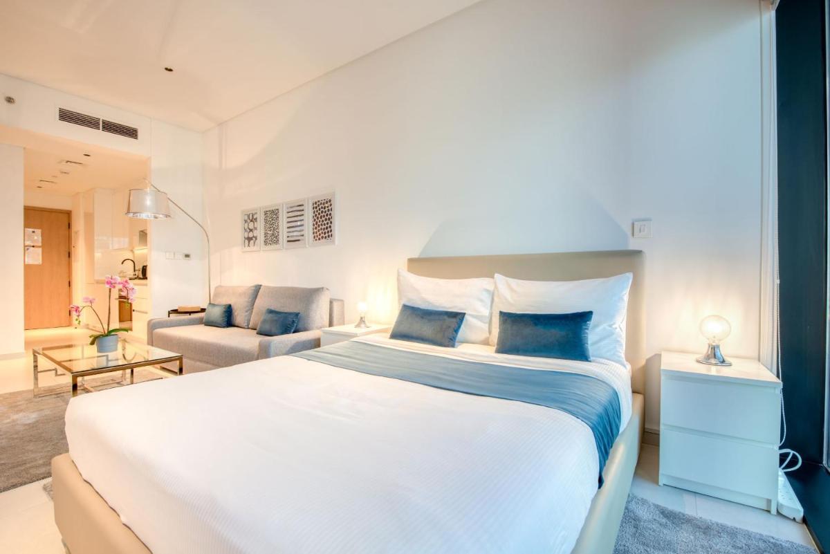Maison Privee - Luxury, Spacious, Modern Near Burj Khalifa and Dubai Canal