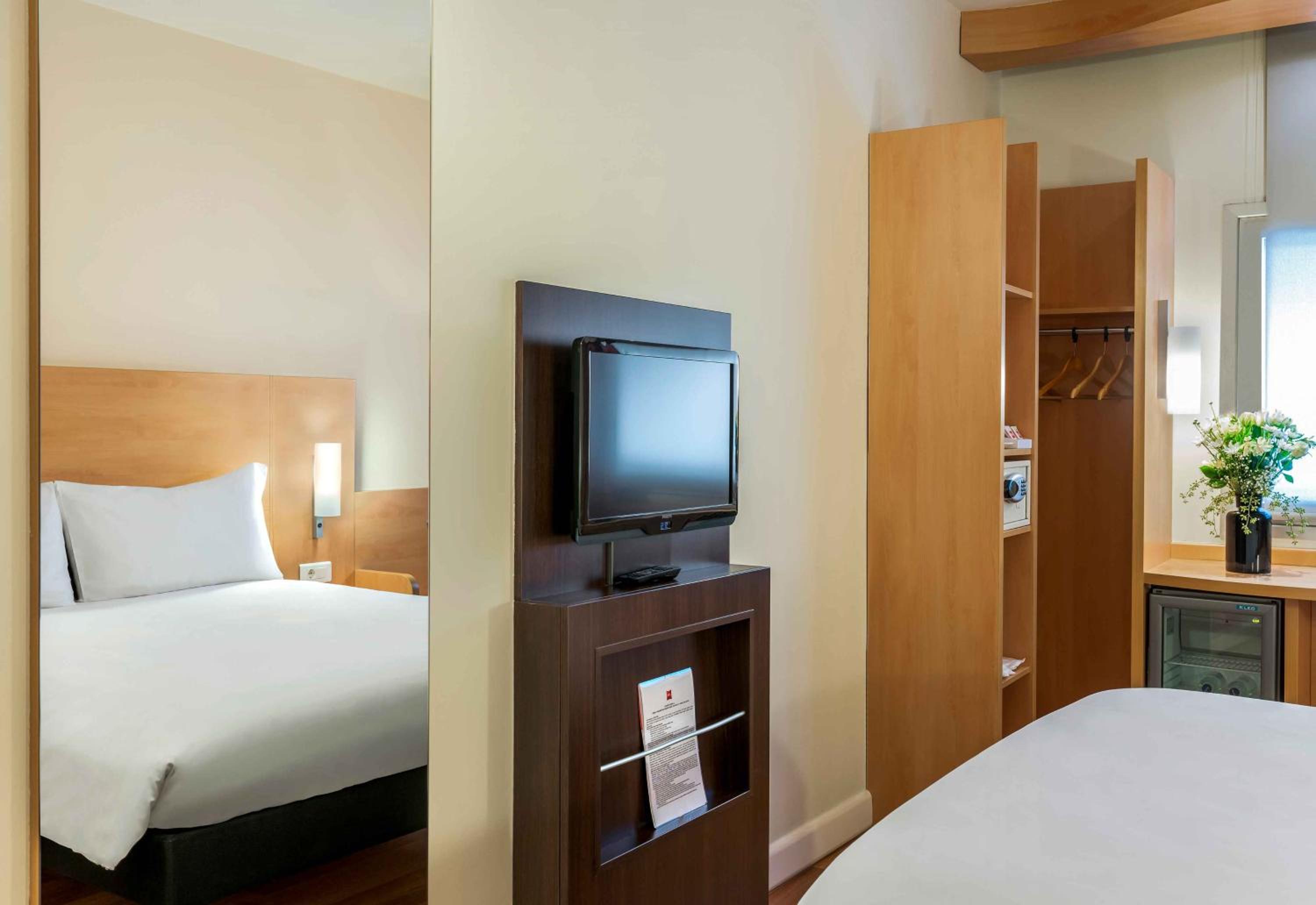 Ibis İzmir Alsancak - Image 6