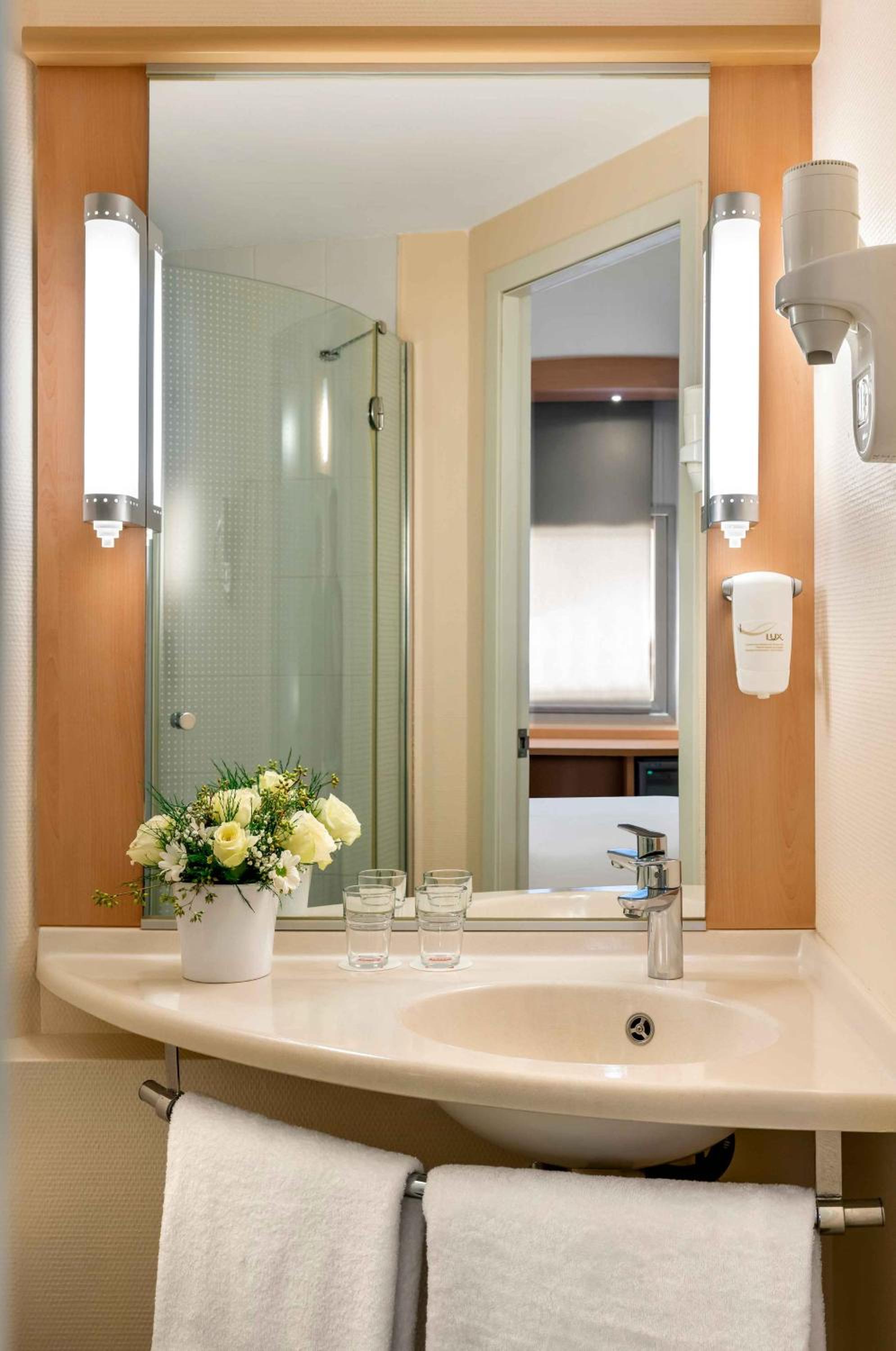 Ibis İzmir Alsancak - Image 49