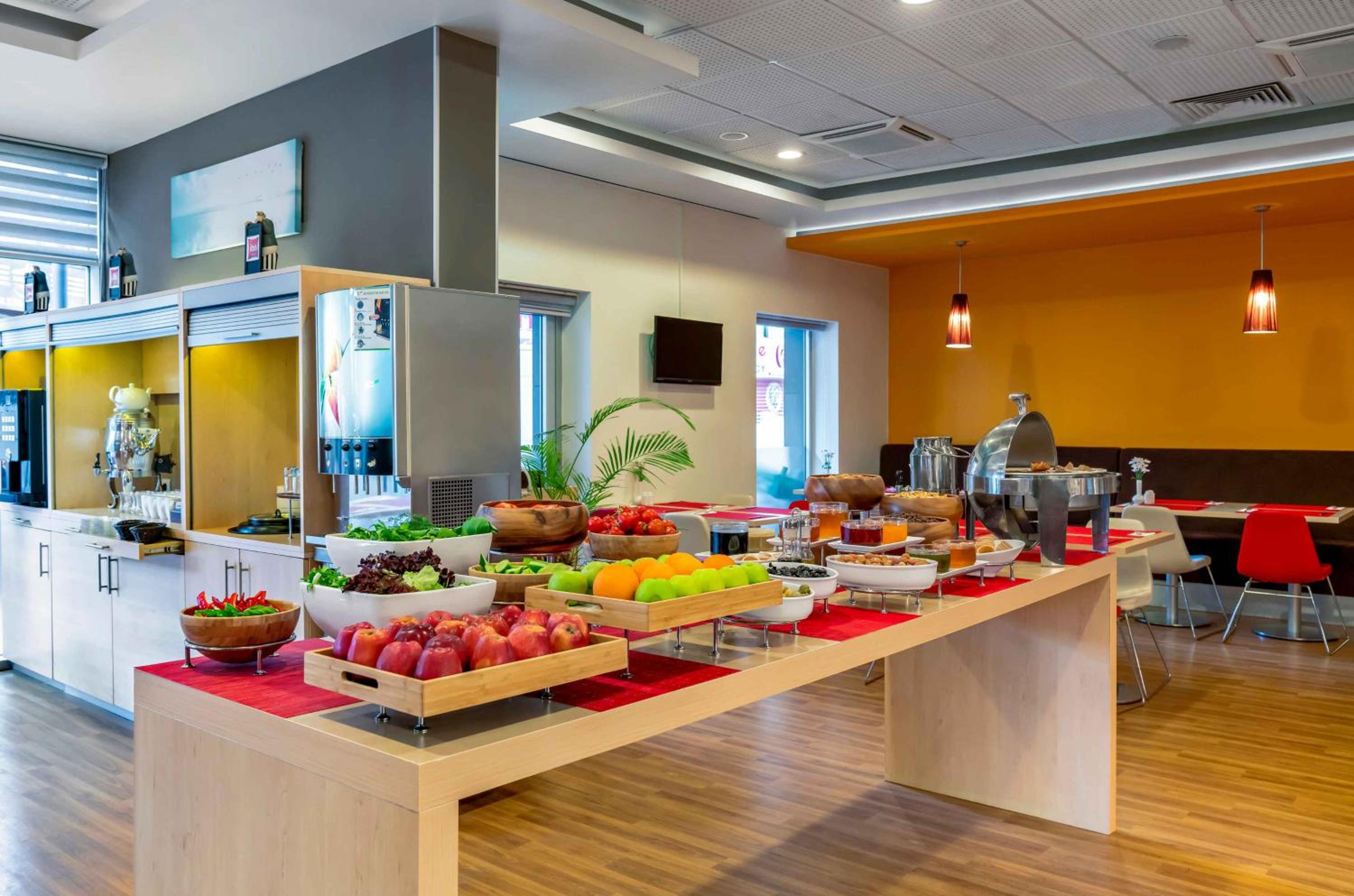Ibis İzmir Alsancak - Image 48