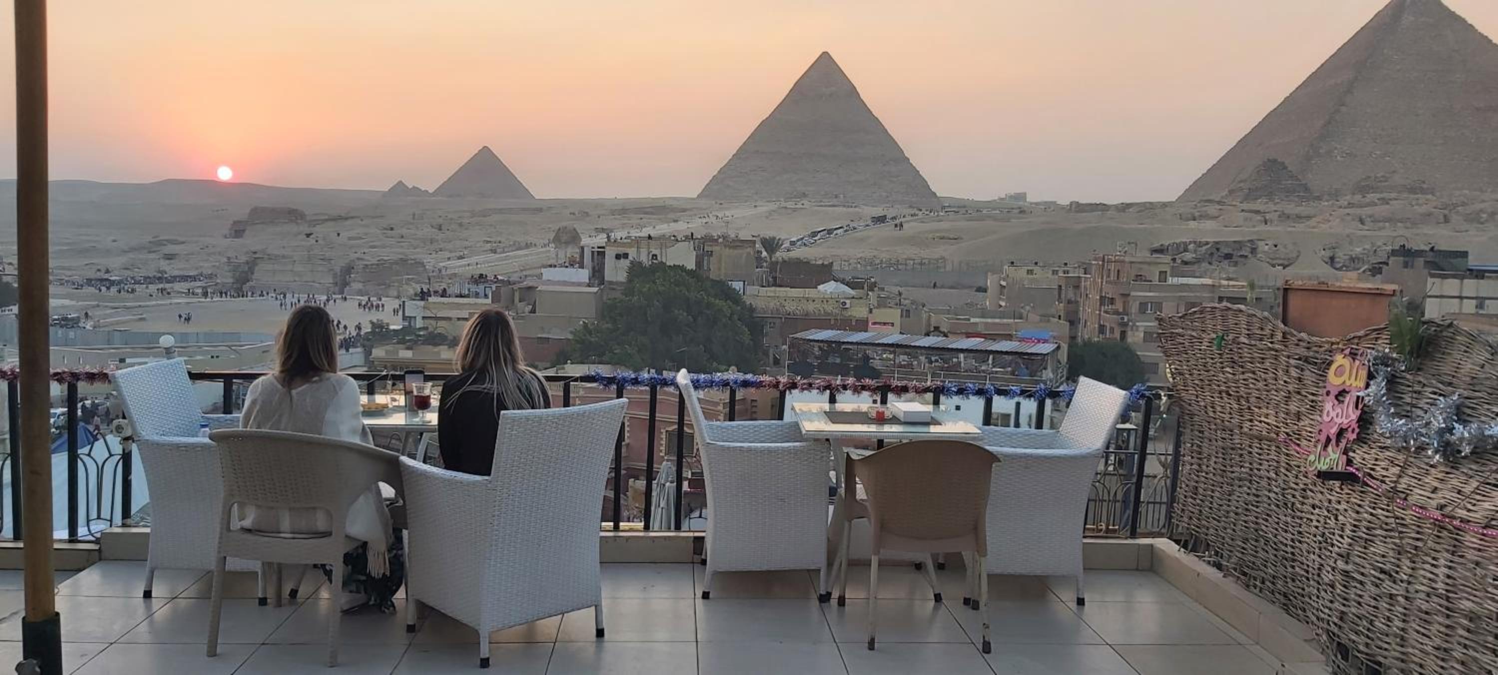 Golden Pyramids view guest house