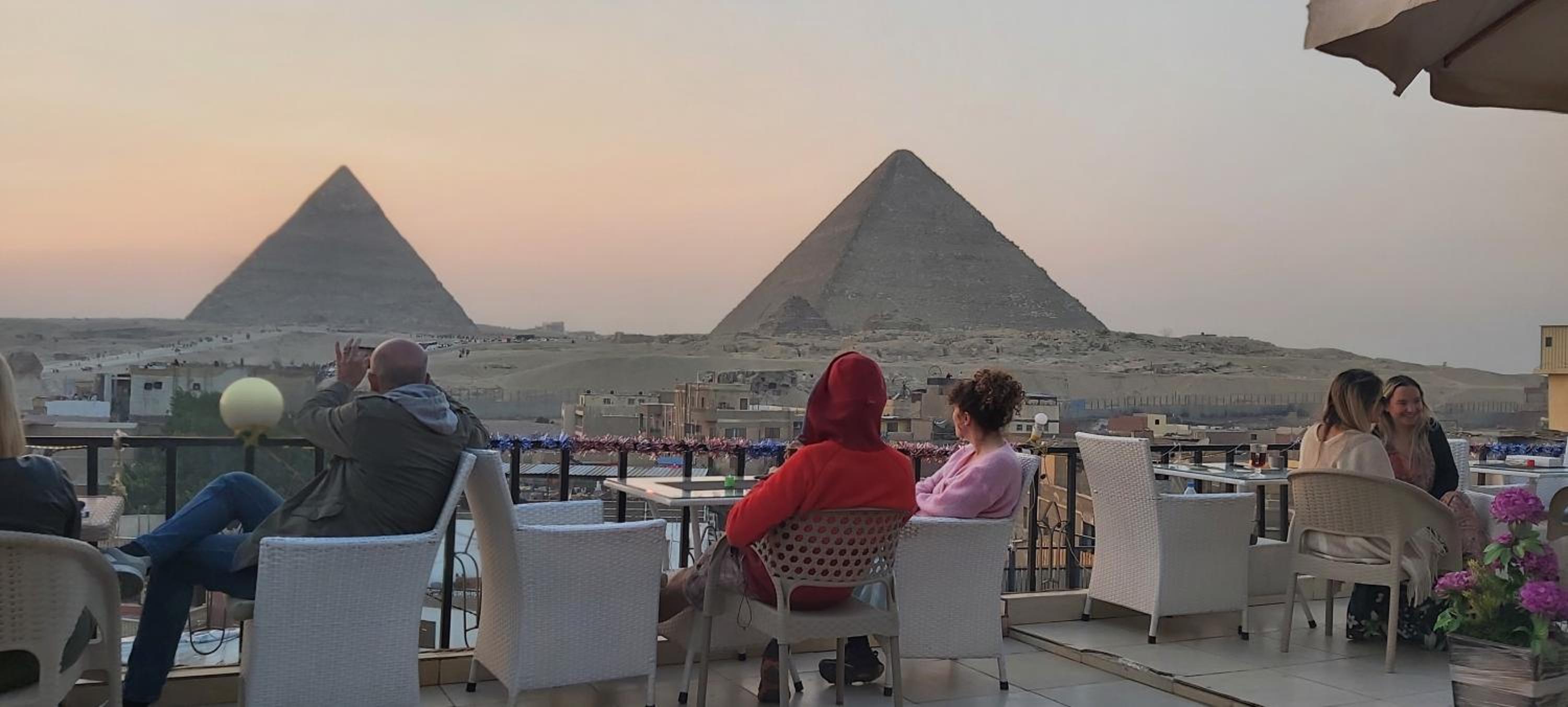 Golden Pyramids view guest house