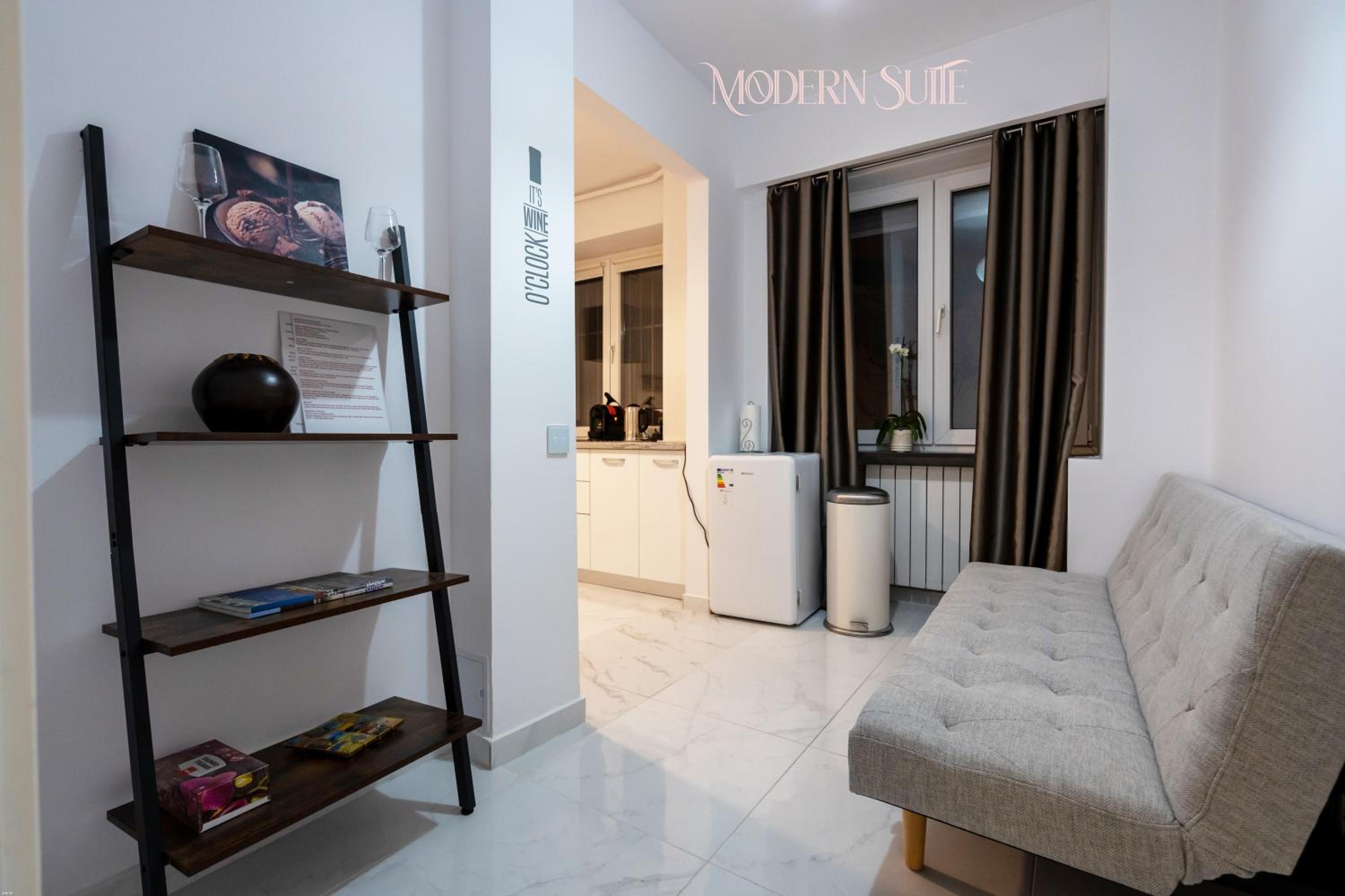 MAERA Suites Central