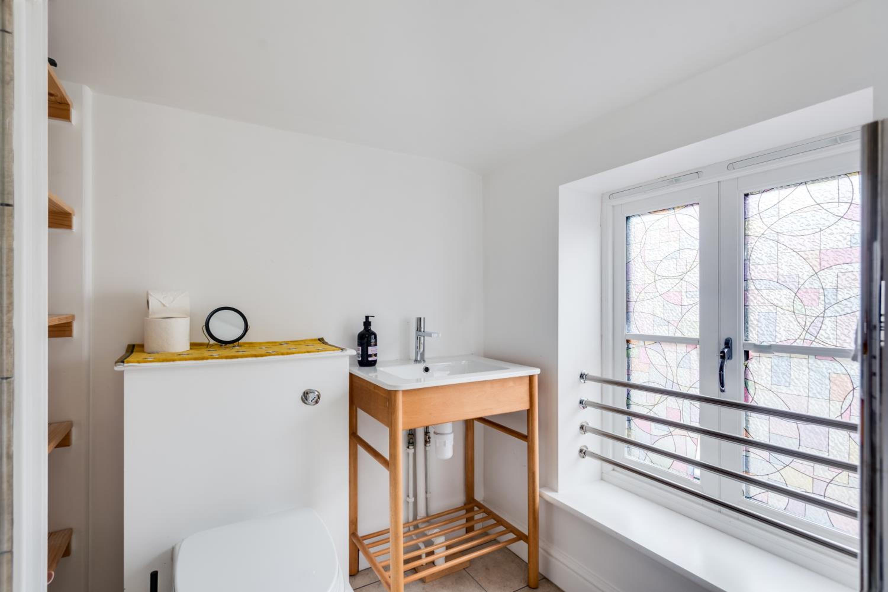 The Mews - 1BR Studio in Jericho near City Centre view 3