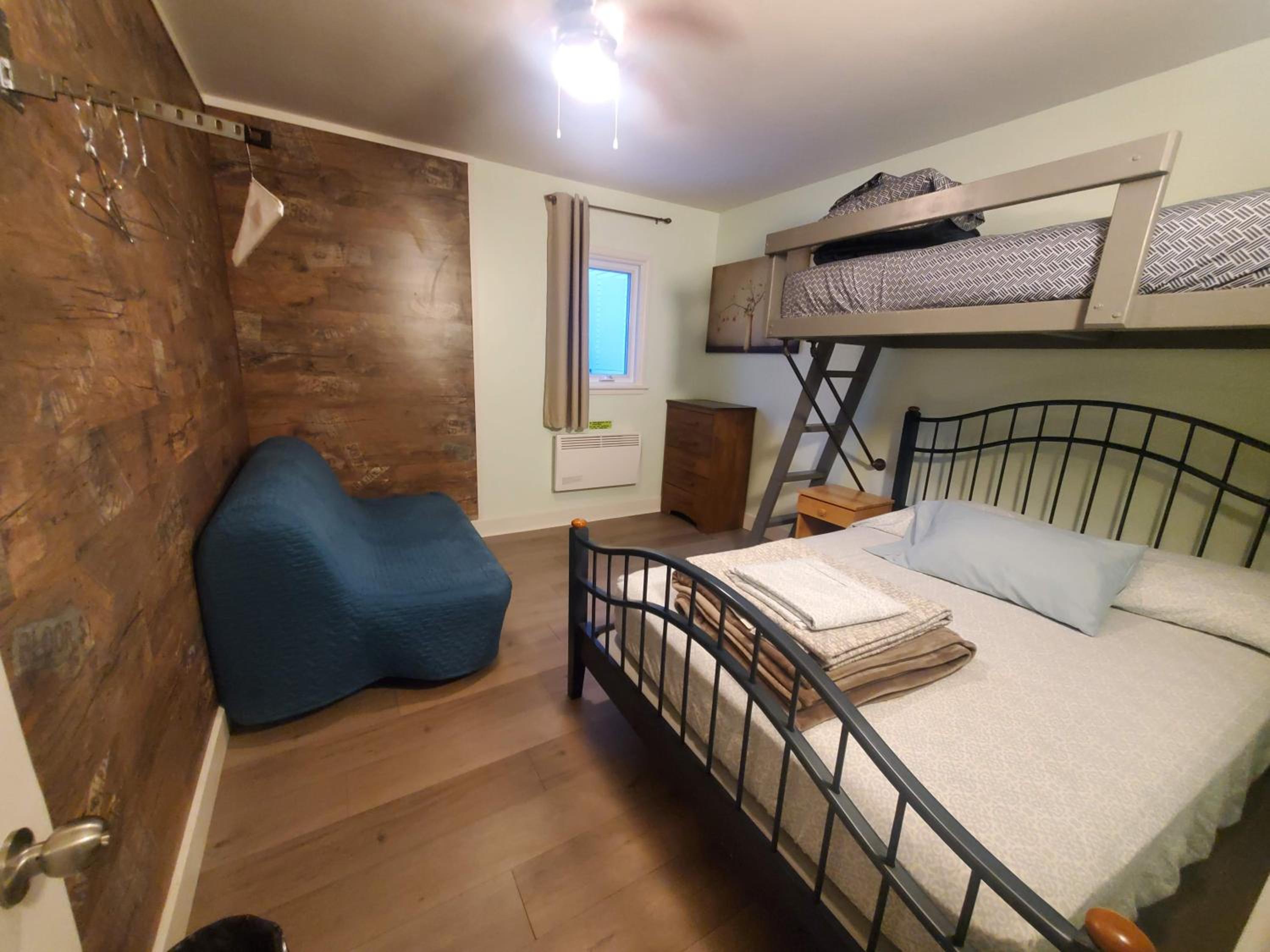 Auberge Jeunesse à Loulou