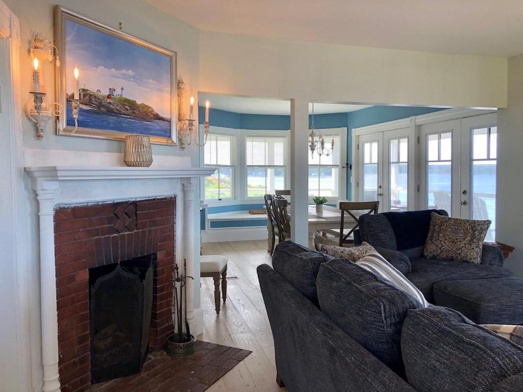 Broadway Cottage- York Beach Oceanfront w/ Incredible Views view 3