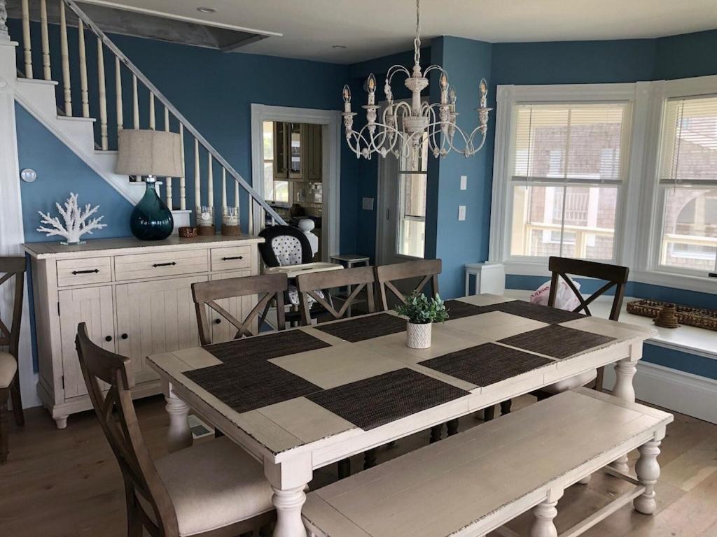 Broadway Cottage- York Beach Oceanfront w/ Incredible Views view 4