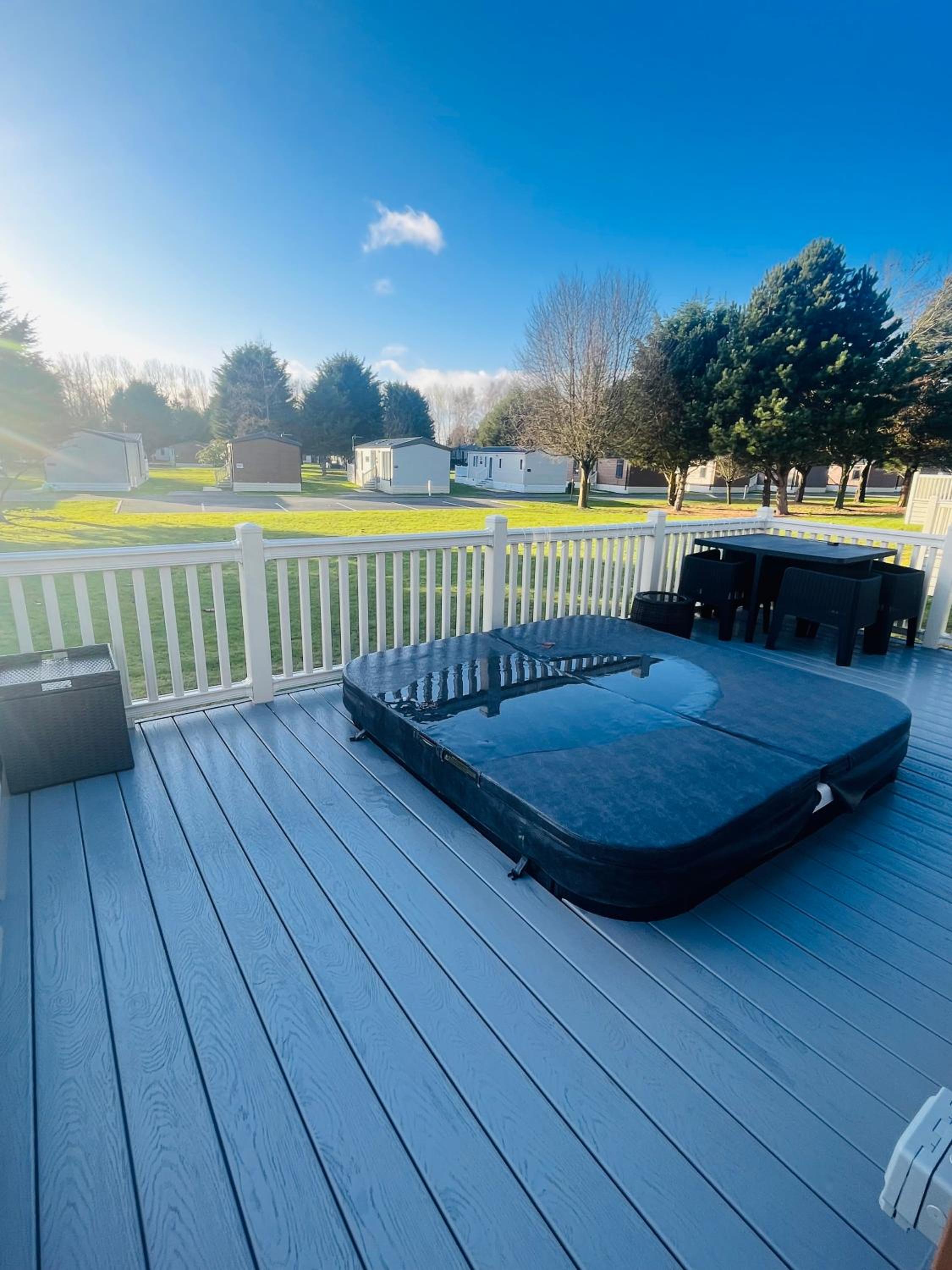 Bushmills Lodge with Hot Tub