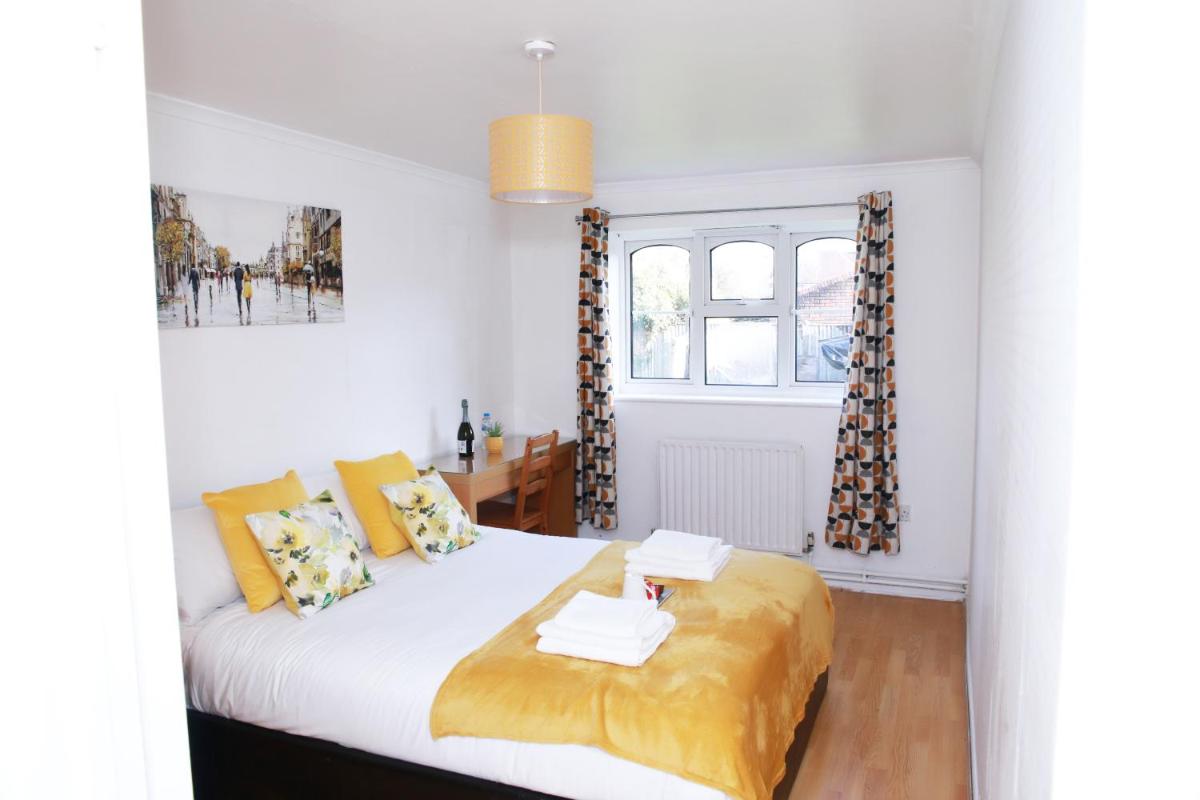 Harrow Vacations - Lovely 2-Bed Apartment in Harrow - Property Image 11