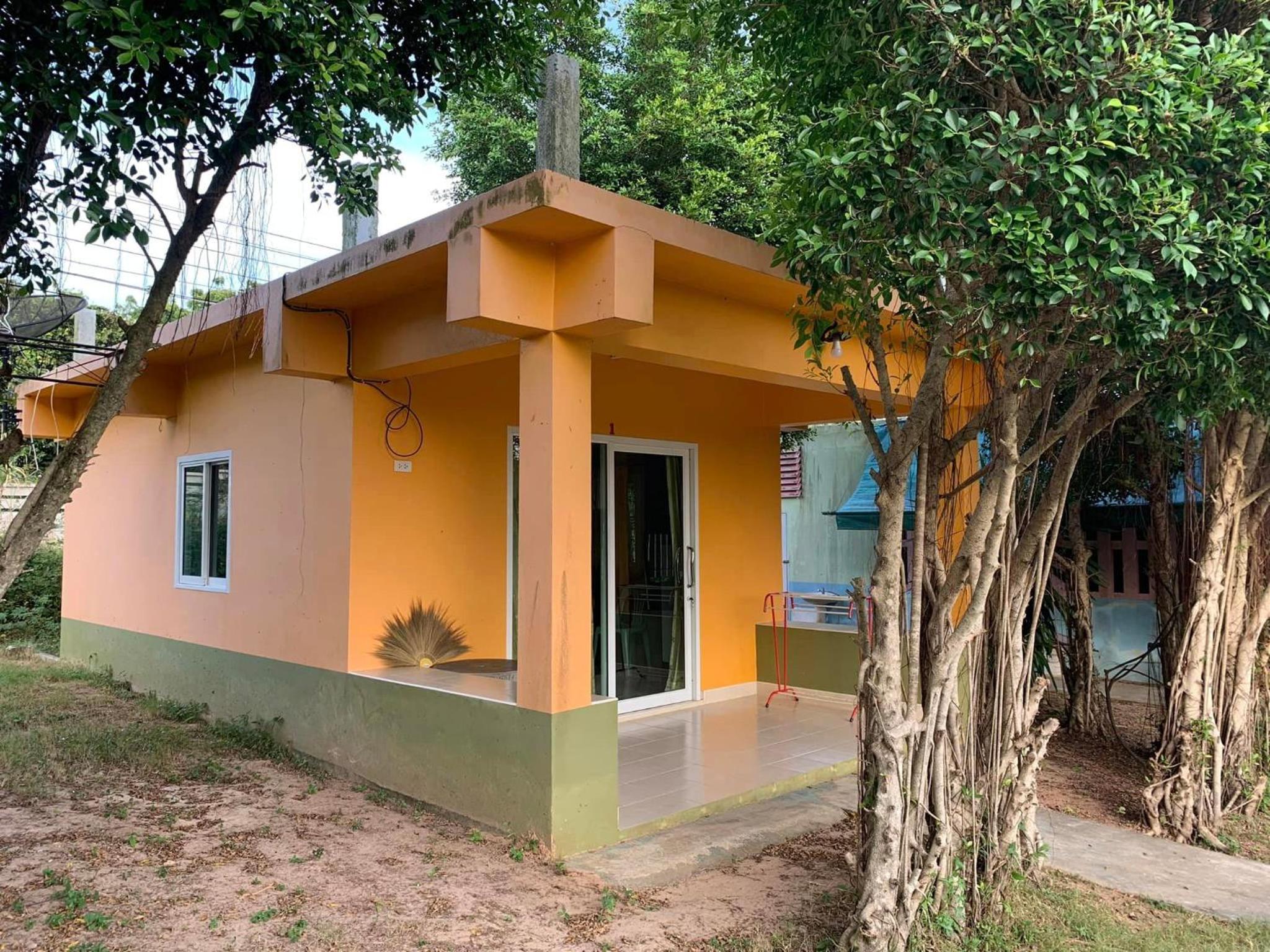 AtMyHomeStay Bangsaphan