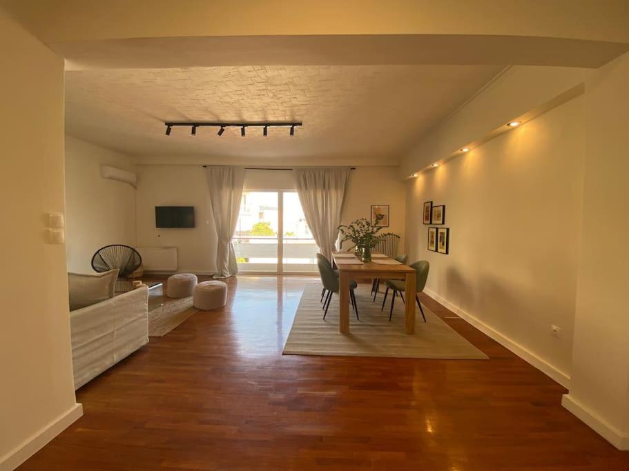 2-bedroom apartment in Athina (Filopappou)