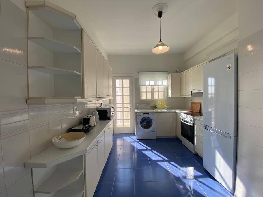 2-bedroom apartment in Athina (Filopappou)