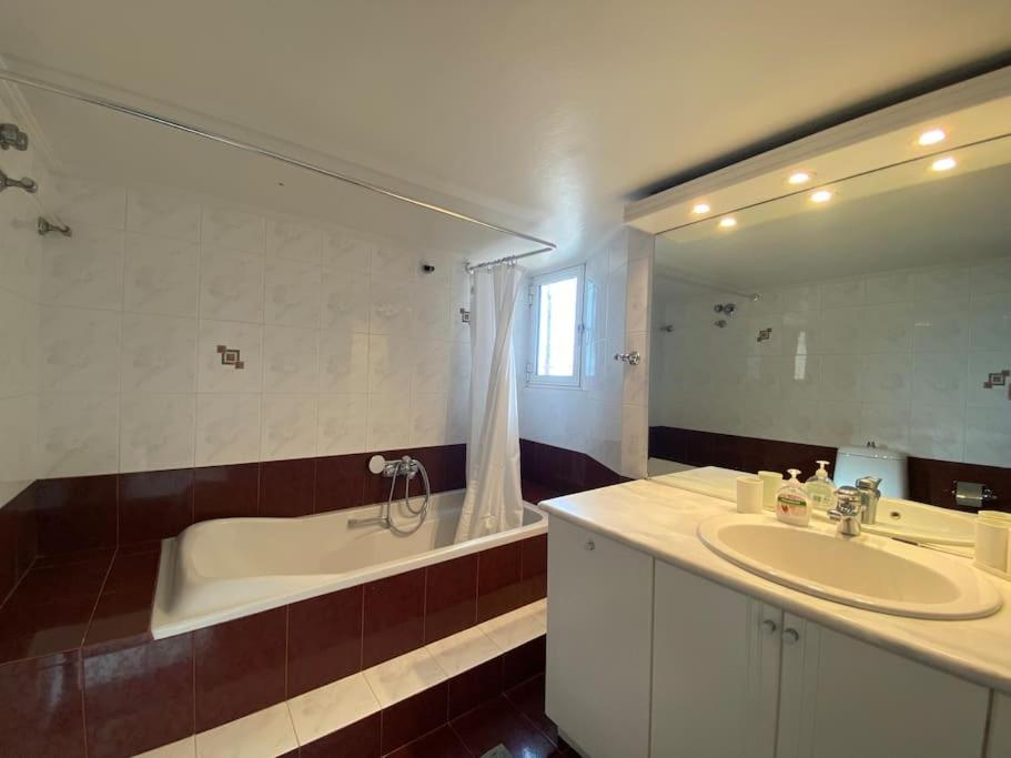 2-bedroom apartment in Athina (Filopappou)