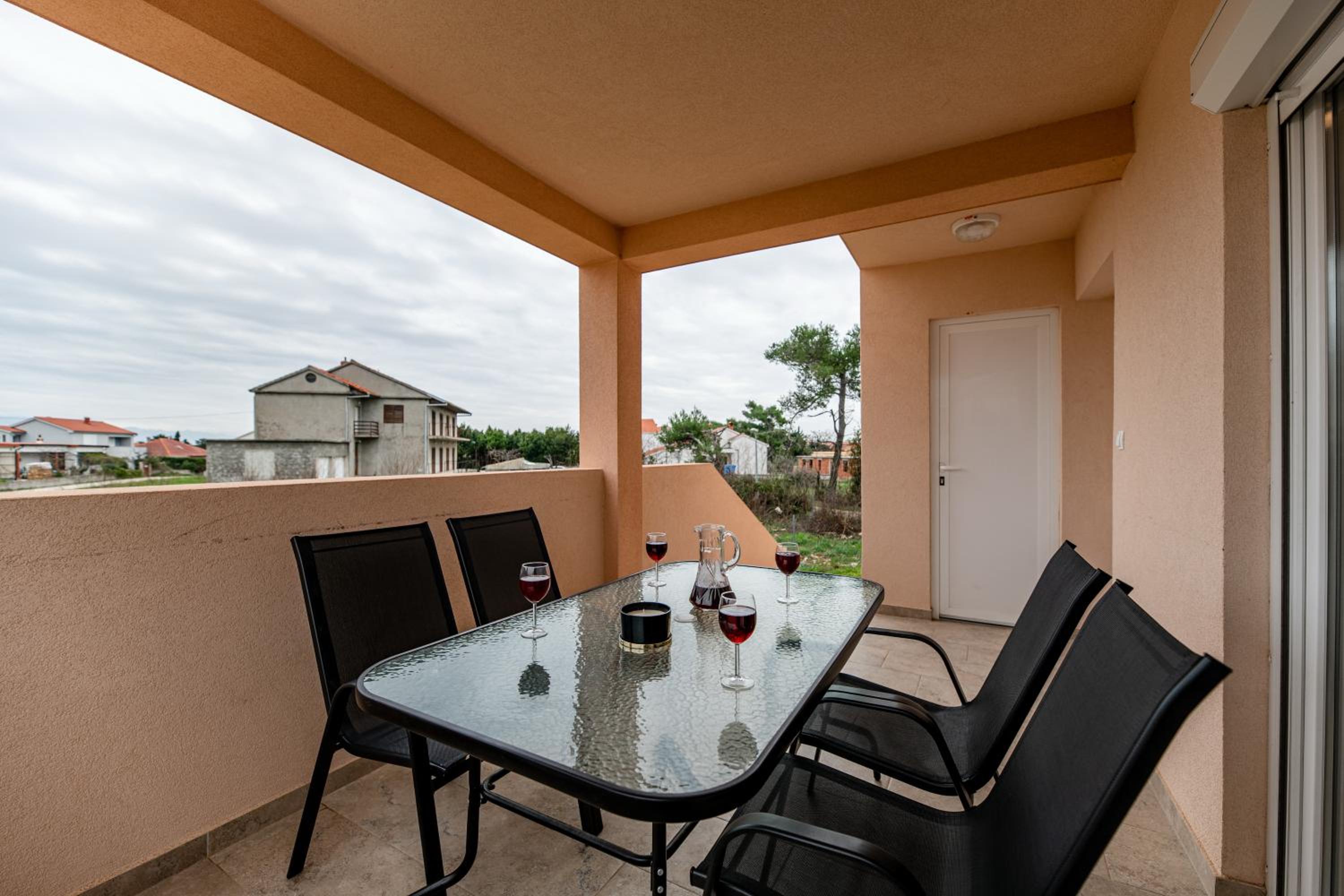 Holiday Home Aria view 2