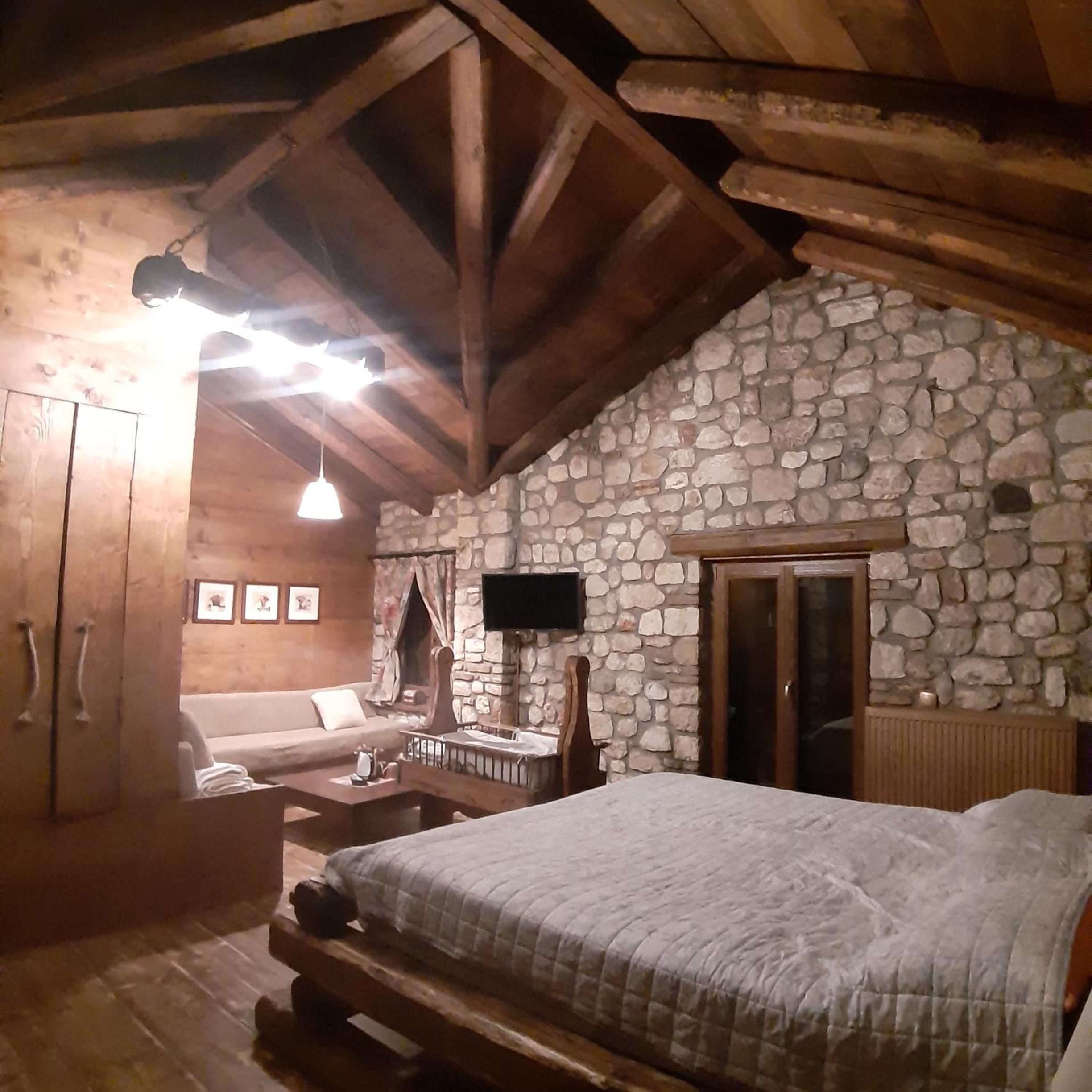 CHALET Σπιτι στο βουνο view 3
