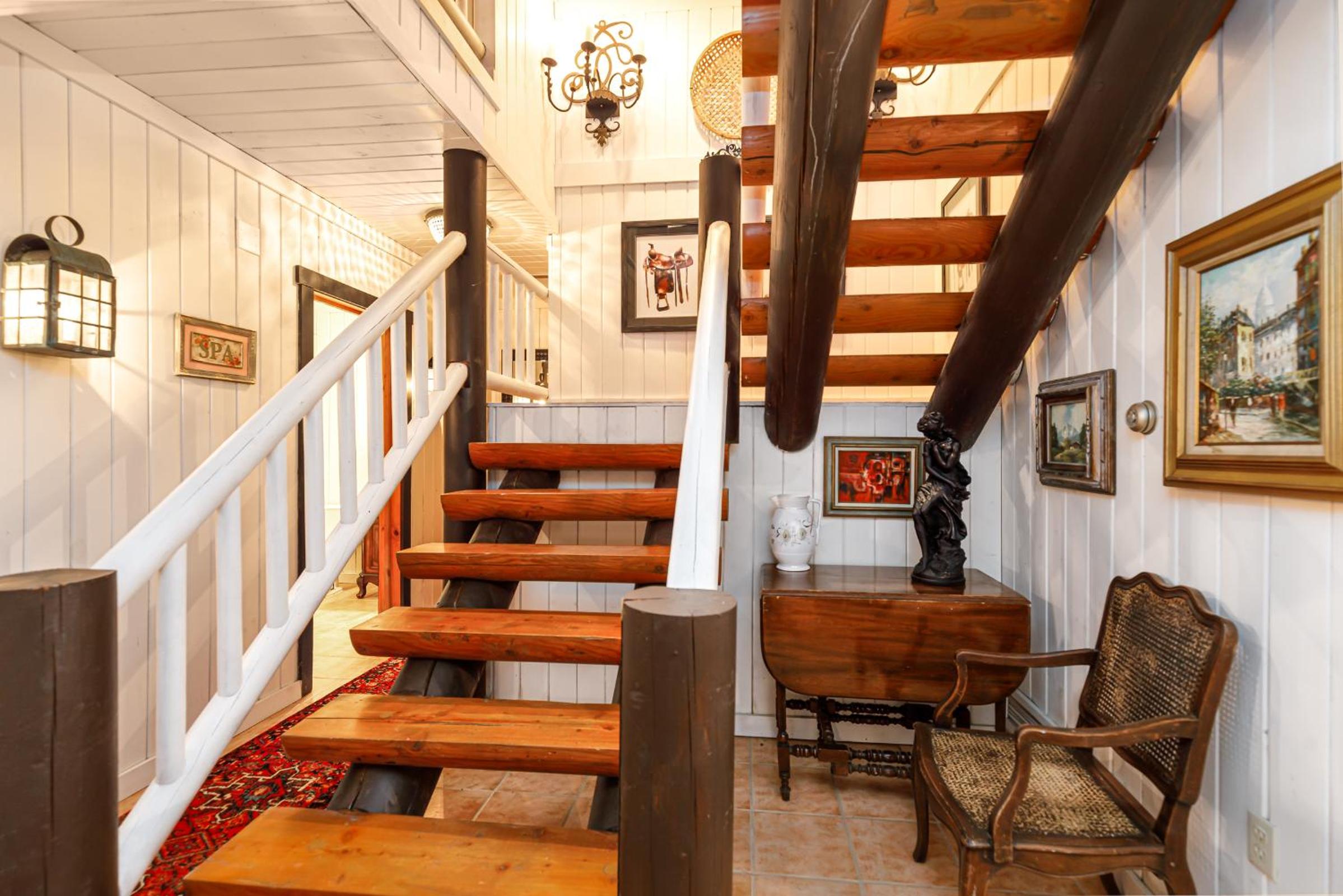 Frogmore Cabin