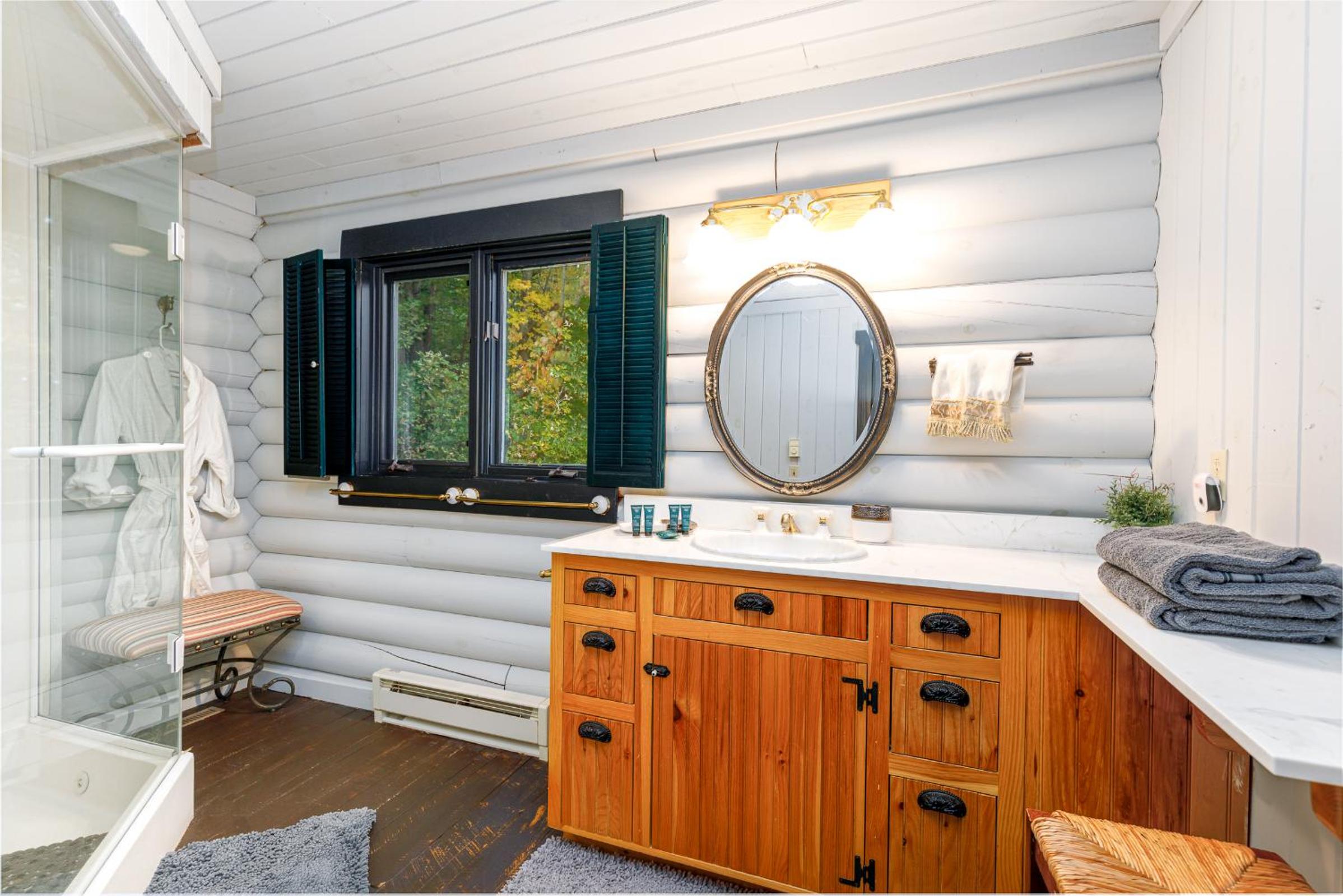 Frogmore Cabin