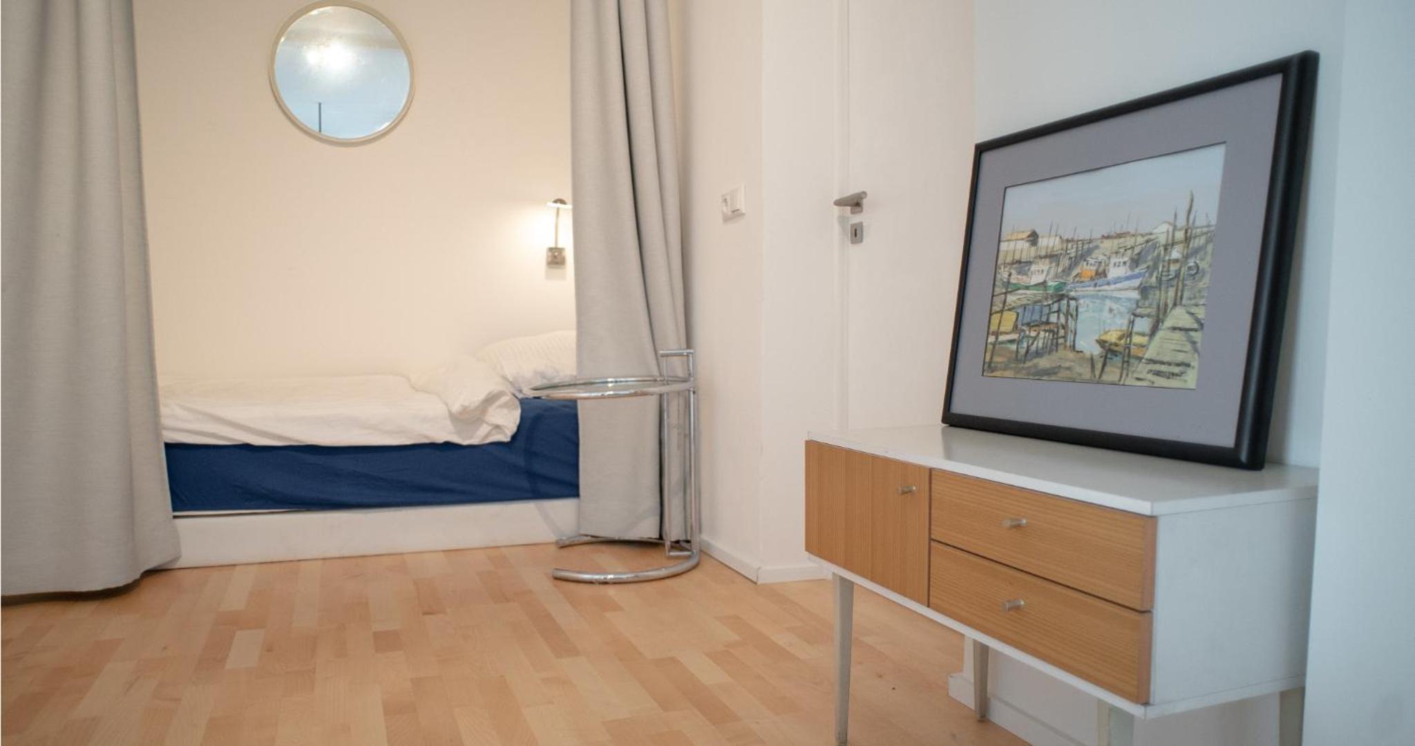 Cozy and fully equiped suite apartment at Ku'damm (80 m2)