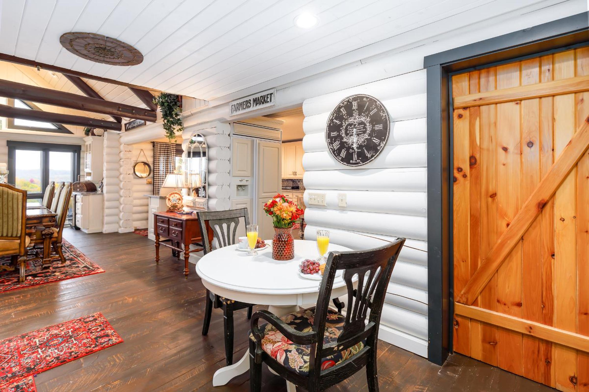 Frogmore Cabin