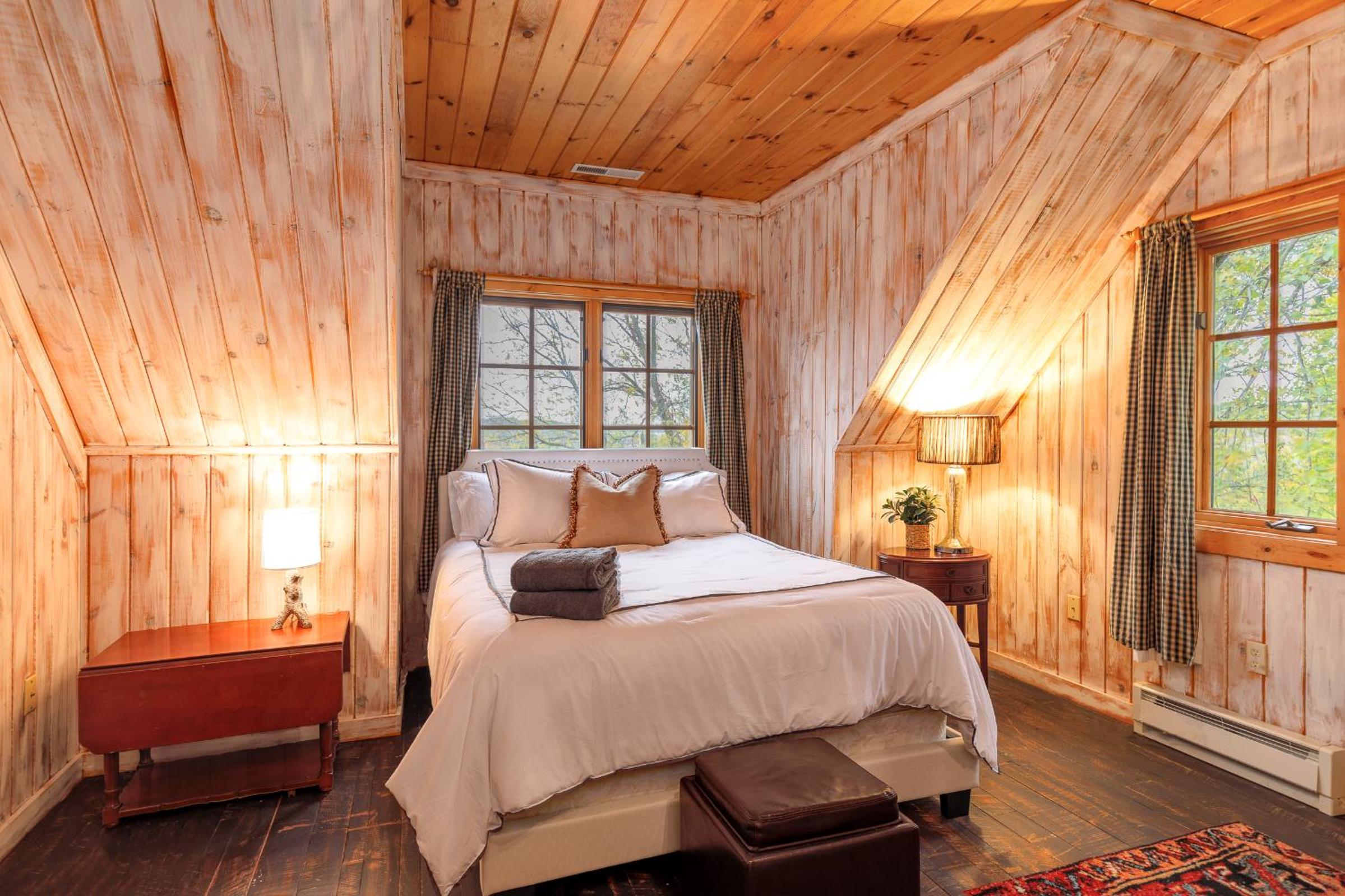Frogmore Cabin